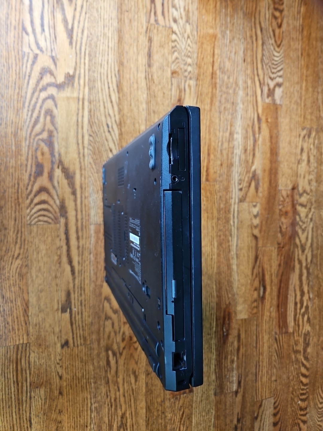 Lenovo ThinkPad T520 i5-2520M 2.5GHz 8GB Ram 120 GB SSD Win 7 pro. Ready to Use