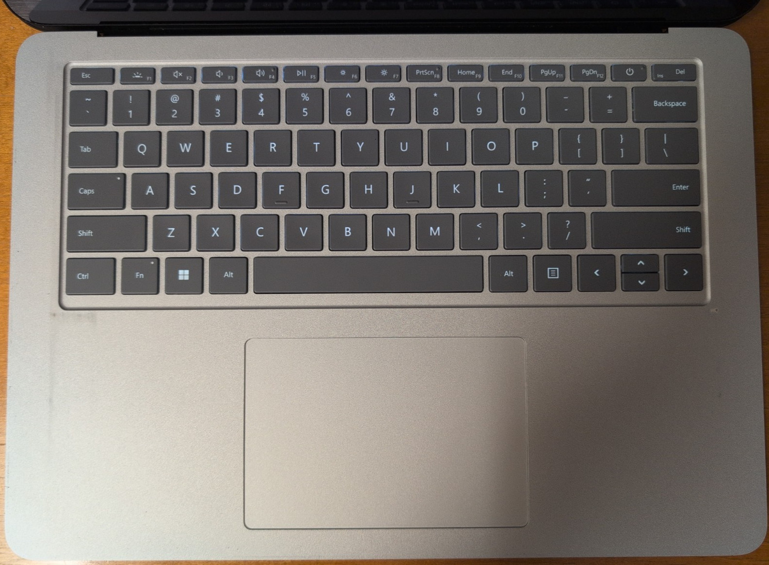 USED, NO CHARGER Surface Laptop Studio (1TB SSD, 32GB RAM, i7-11370H, 3.3GHz)