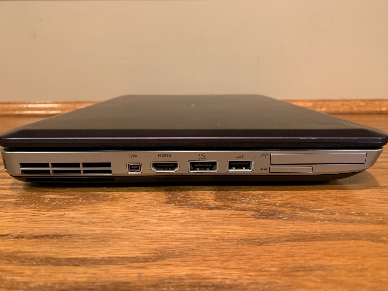 Dell Latitude 5420 14 In Core i5-2520M 2.50 GHz 8 GB RAM Laptop with Pro2x Dock