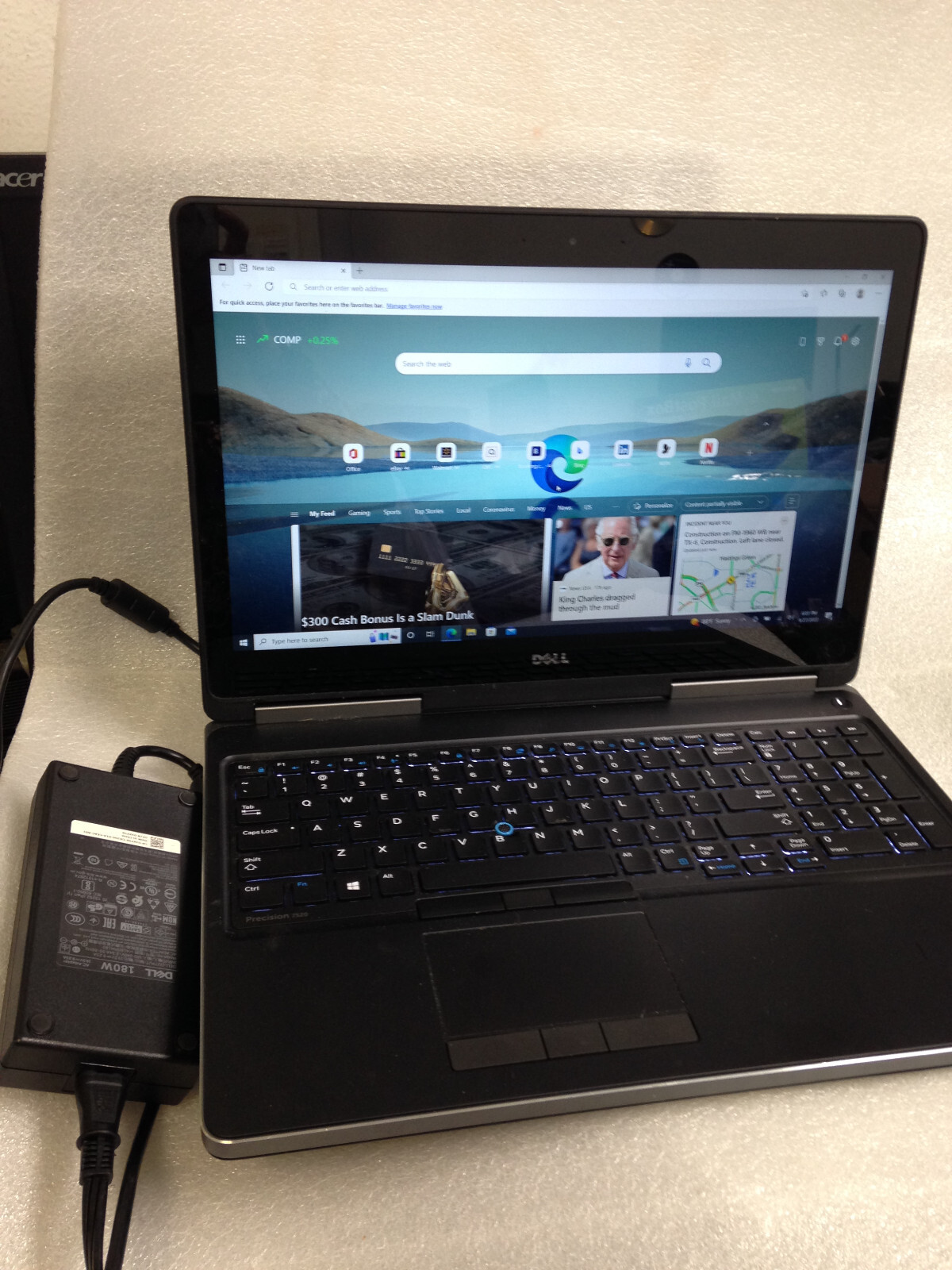 Dell 7520 i7-7920HQ 3.1GHz 16GB 512GB Window10 Pro w/ AC Adapter Touch screen.