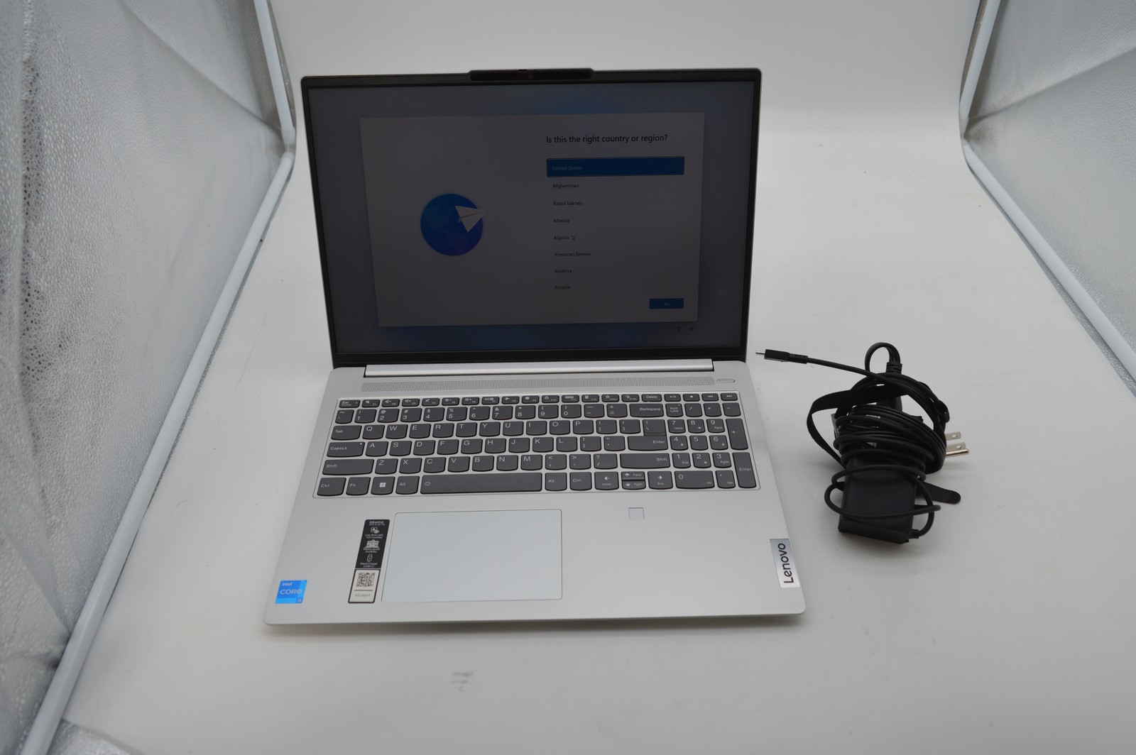 Lenovo IdeaPad Slim 5 16″ Laptop Core i5-1335U 8GB RAM 512GB SSD PC1700982