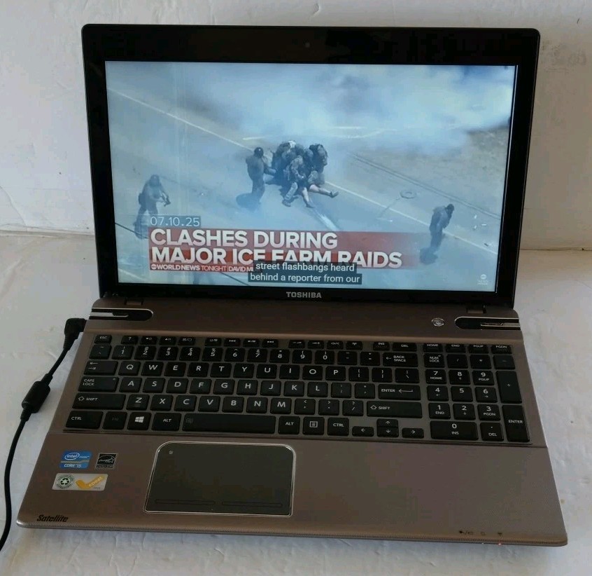 TOSHIBA SATELLITE P855-S5102 INTEL CORE i5-3230M 2.60 GHz 8GB 500GB WIN 10 PRO