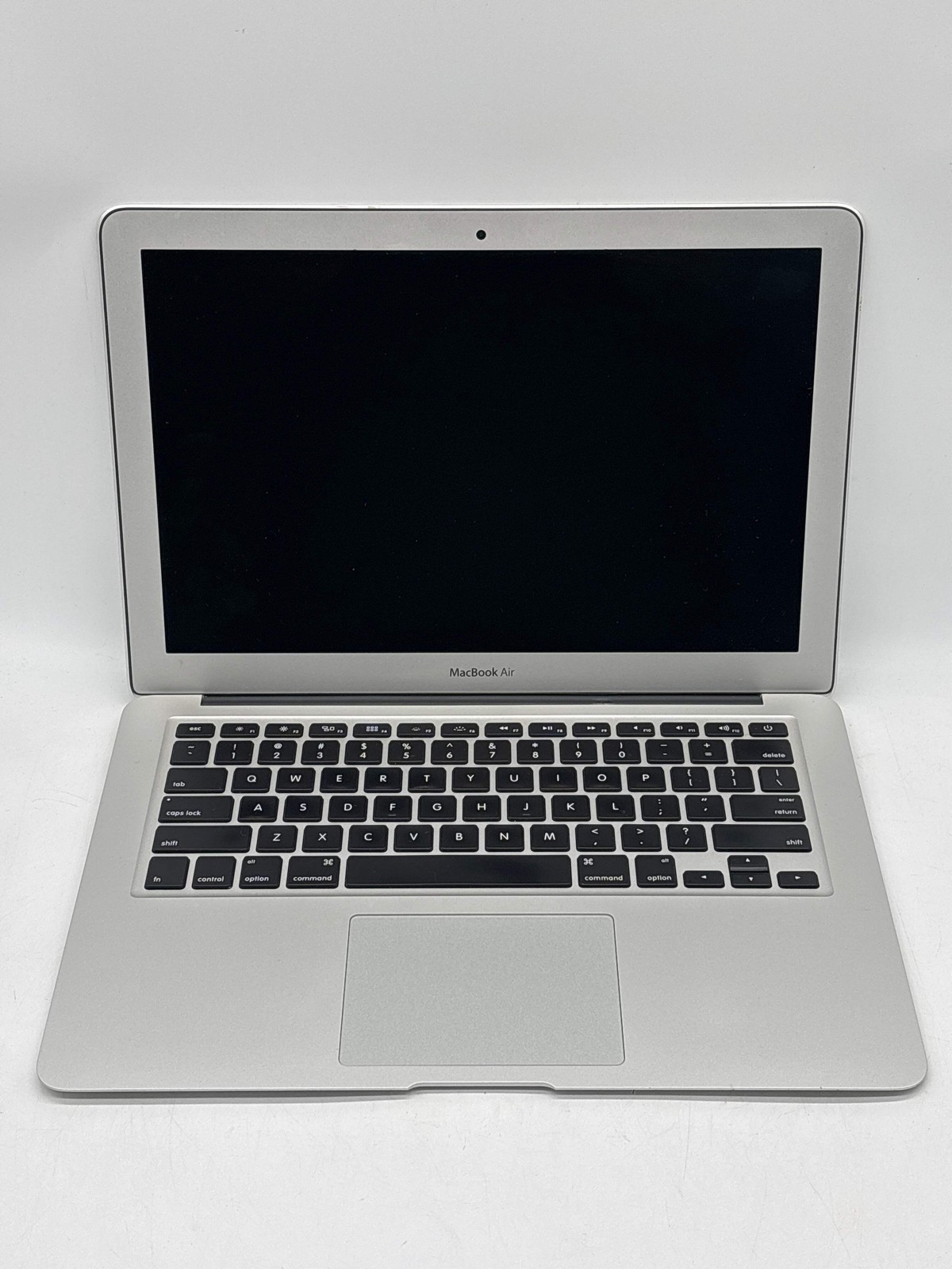 Apple MacBook Air 13″ A1466 2015 Intel Core i5 4GB RAM 256GB SSD Silver – Used