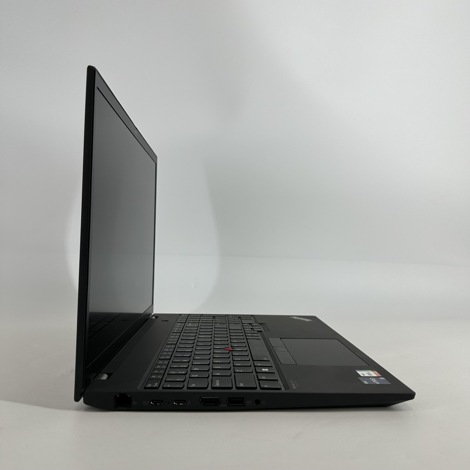 Lenovo ThinkPad T16 Gen 1 Gray FHD+ 2.2 GHz i7-1270P 16GB 512GB SSD Very Good