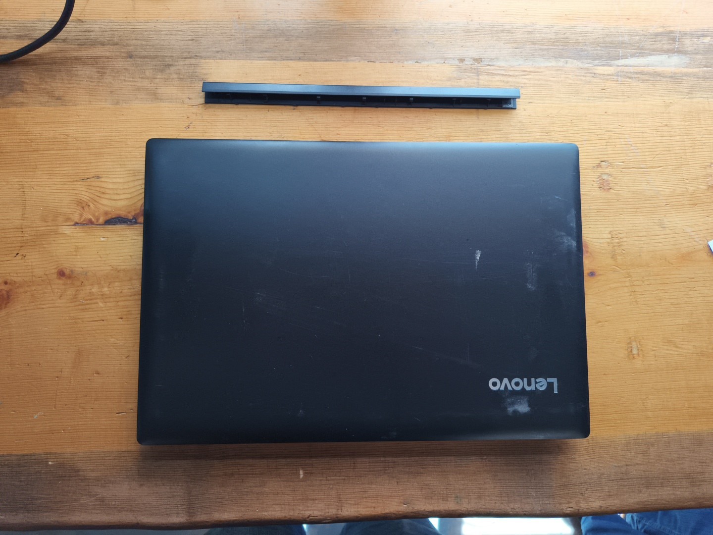 Lenovo Ideapad 330S-15IKB i3-8130U 8GB RAM No Hard Drive Laptop, Chin Bezel Off