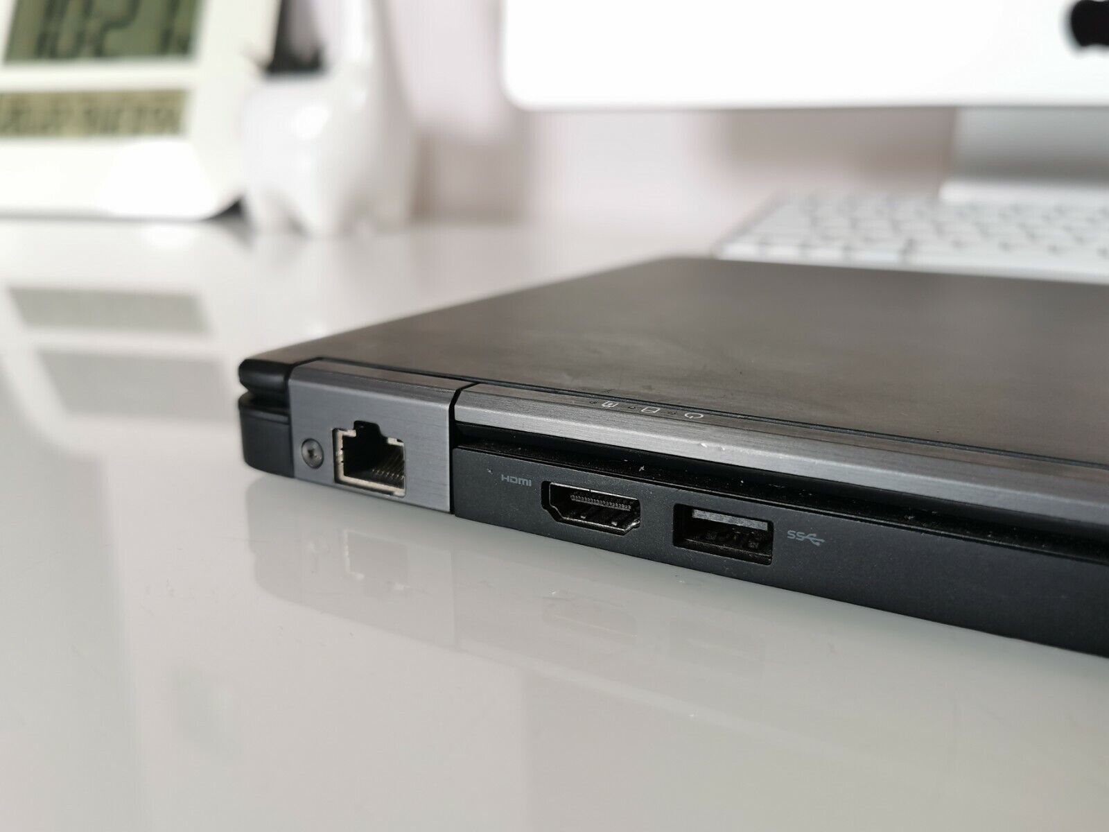 Black UltraBook Dell e7250 Intel i5-5300U 4GB/120GB SSD 1366×768 Win10 Pro