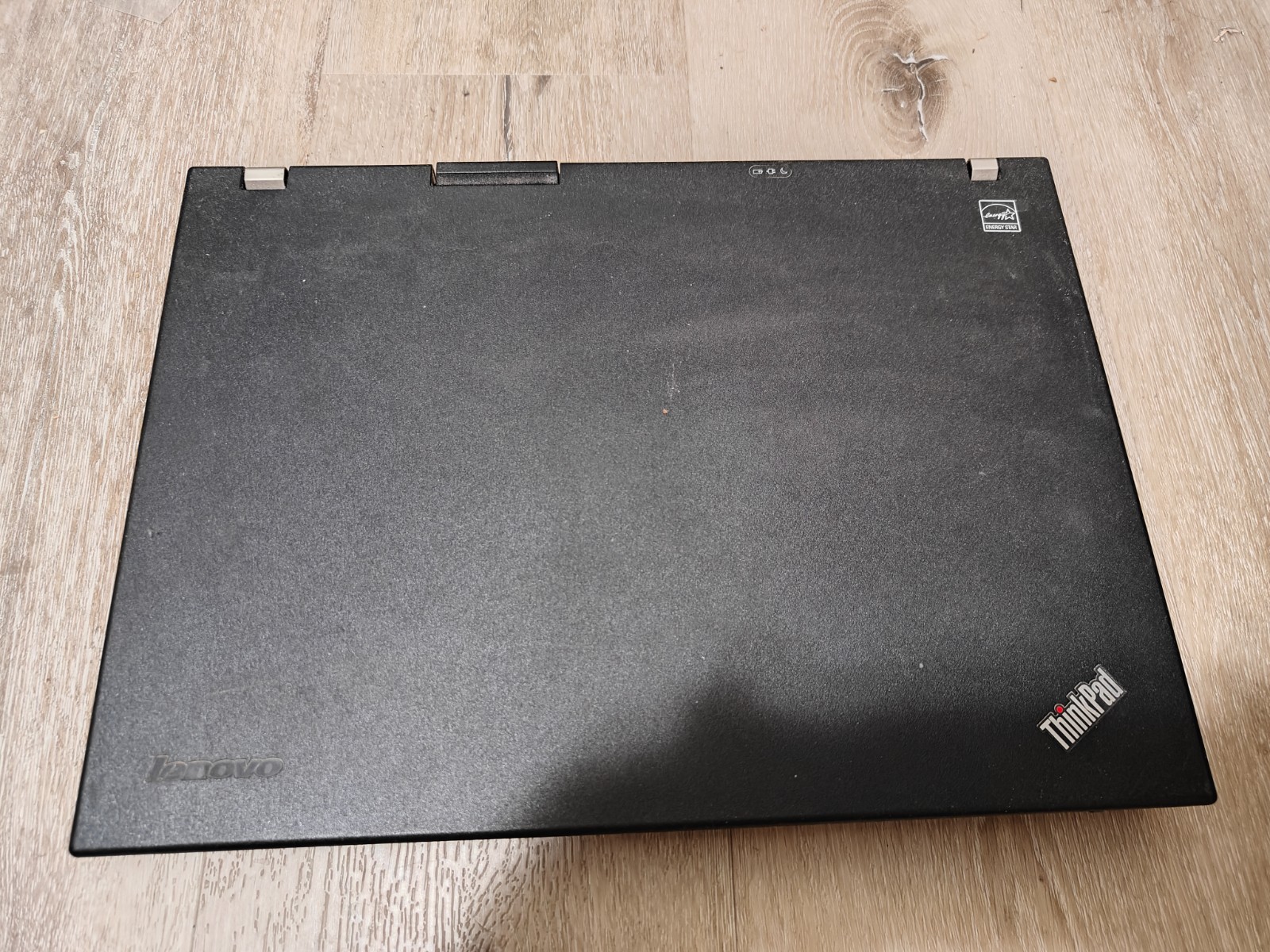 Lenovo R500 Widescreen Laptop Intel P8700 CPU, 8GB Ram, 250GB HDD