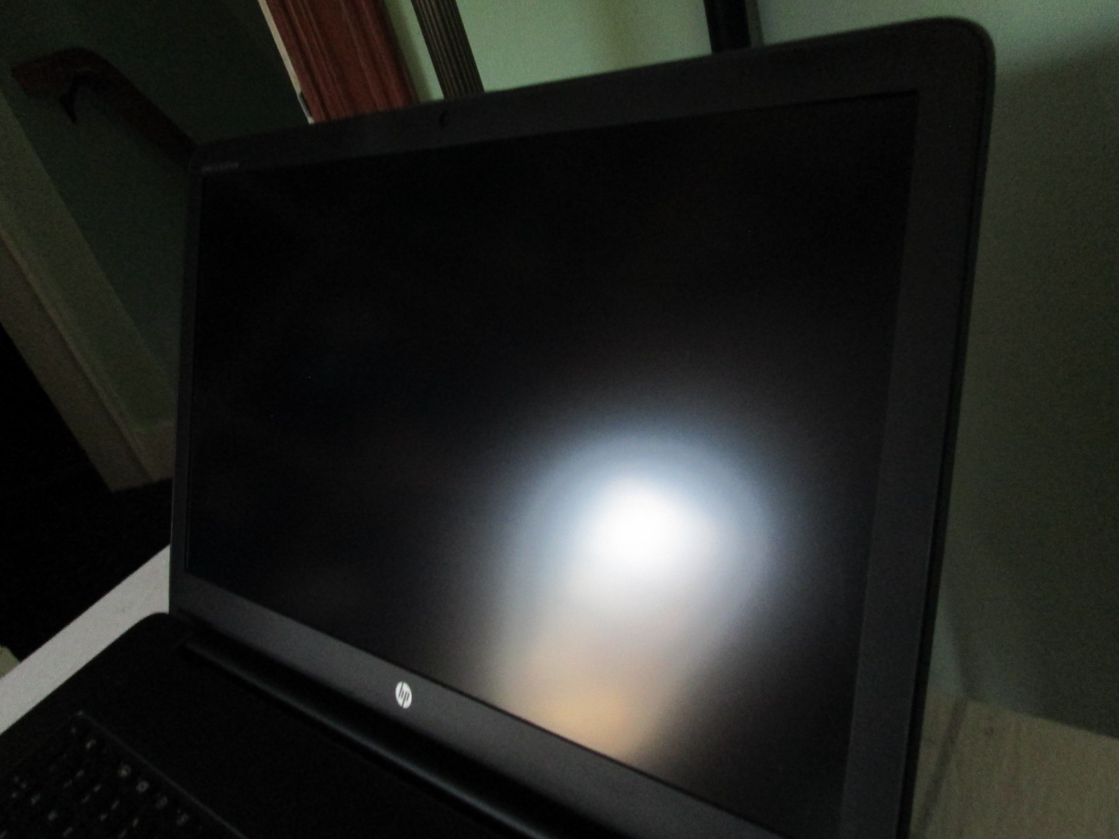 HP Zbook 17 gen 3 🌈DREAMCOLOR🌈 i7-6820HQ 32GB RAM 240GB SSD works great!