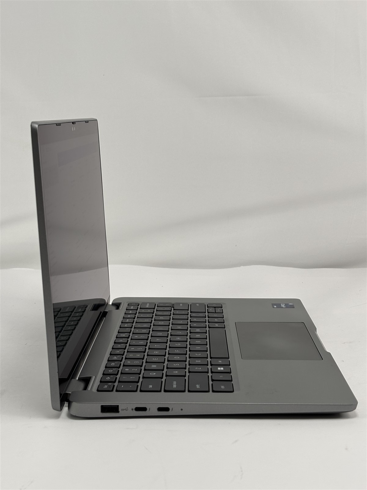 Dell Latitude 5340 13.3″ 16GB 512GB SSD Intel Core i7-1365U Touchscreen