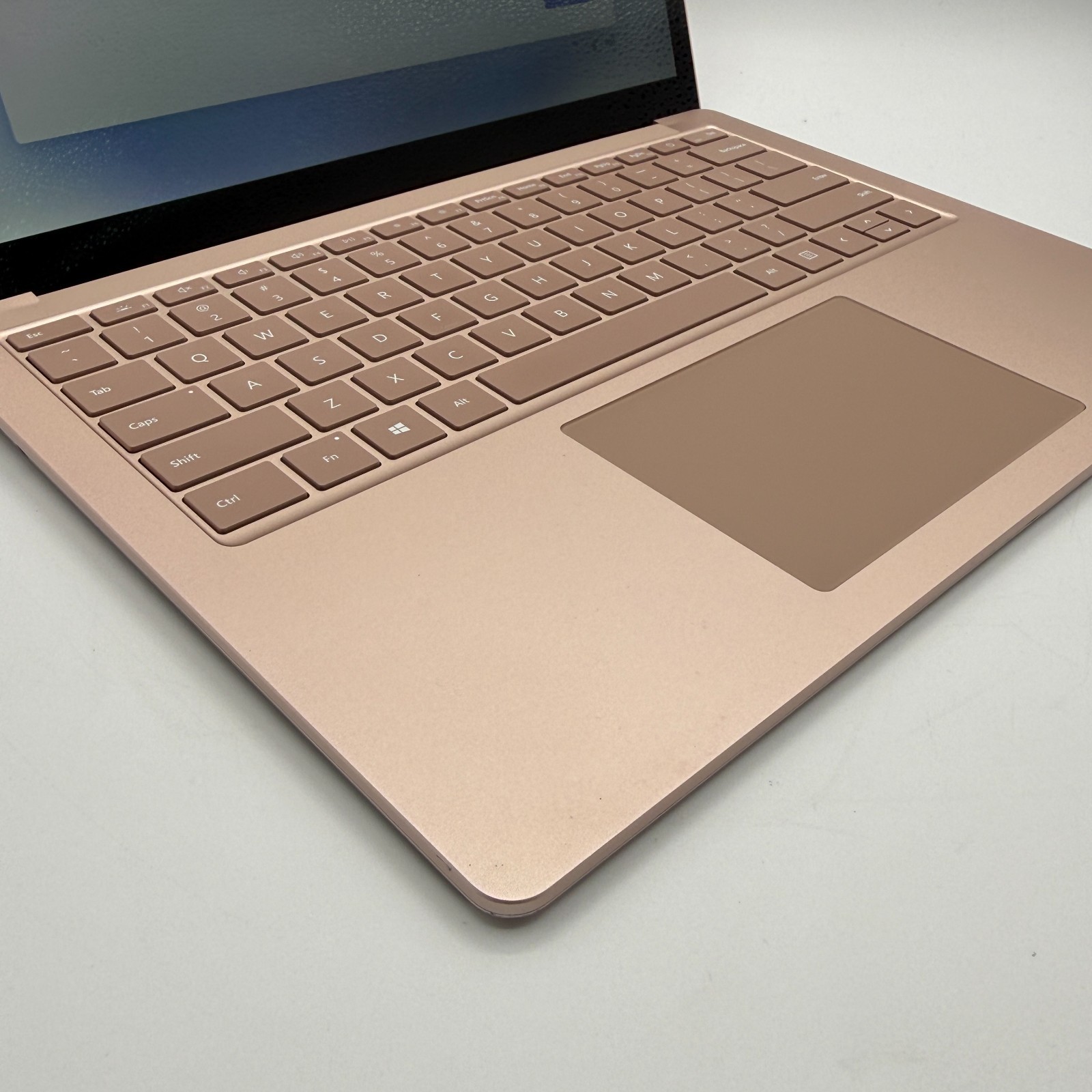 Microsoft Surface Laptop 4 1951 13.5″ i5-1145G7 16GB 256GB SSD Win11 Pro Dent