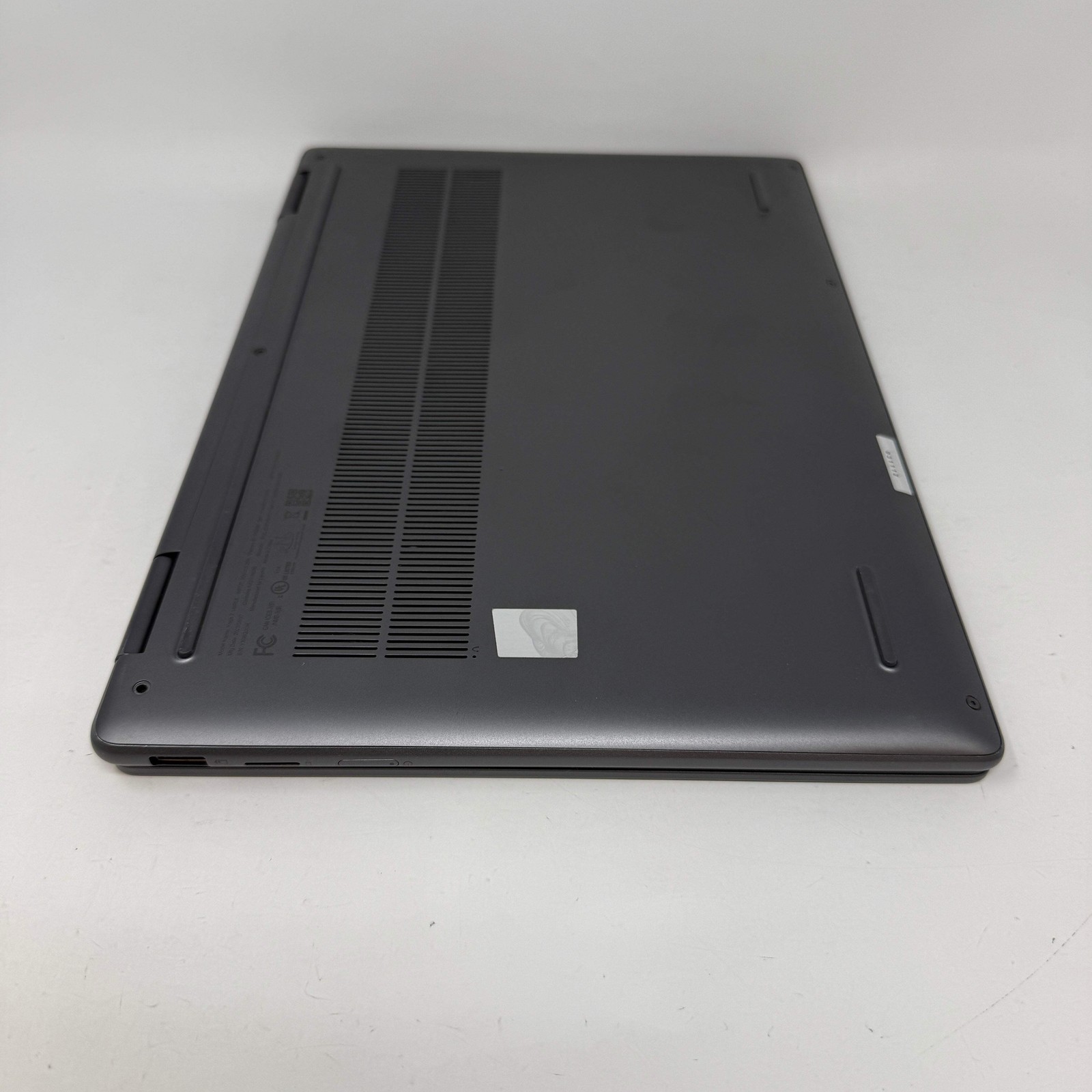 Lenovo Yoga 7 2-in-1 14IRL8 14″ i5-1335U 1.3GHz 8GB RAM 512GB SSD