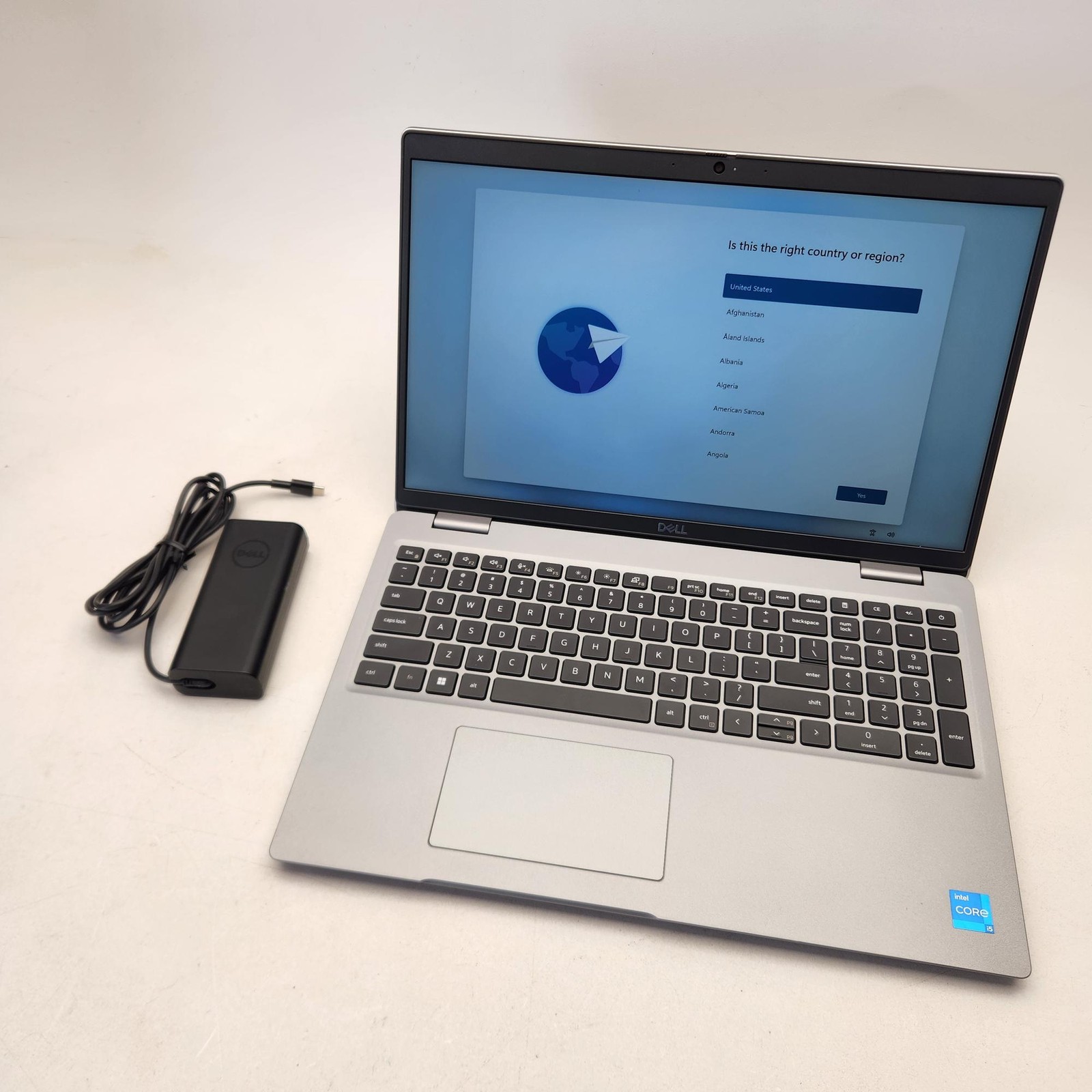 Dell Latitude 5530 15.6in Laptop i5 12th Gen 16GB 256GB SSD Charger Win11 – Good