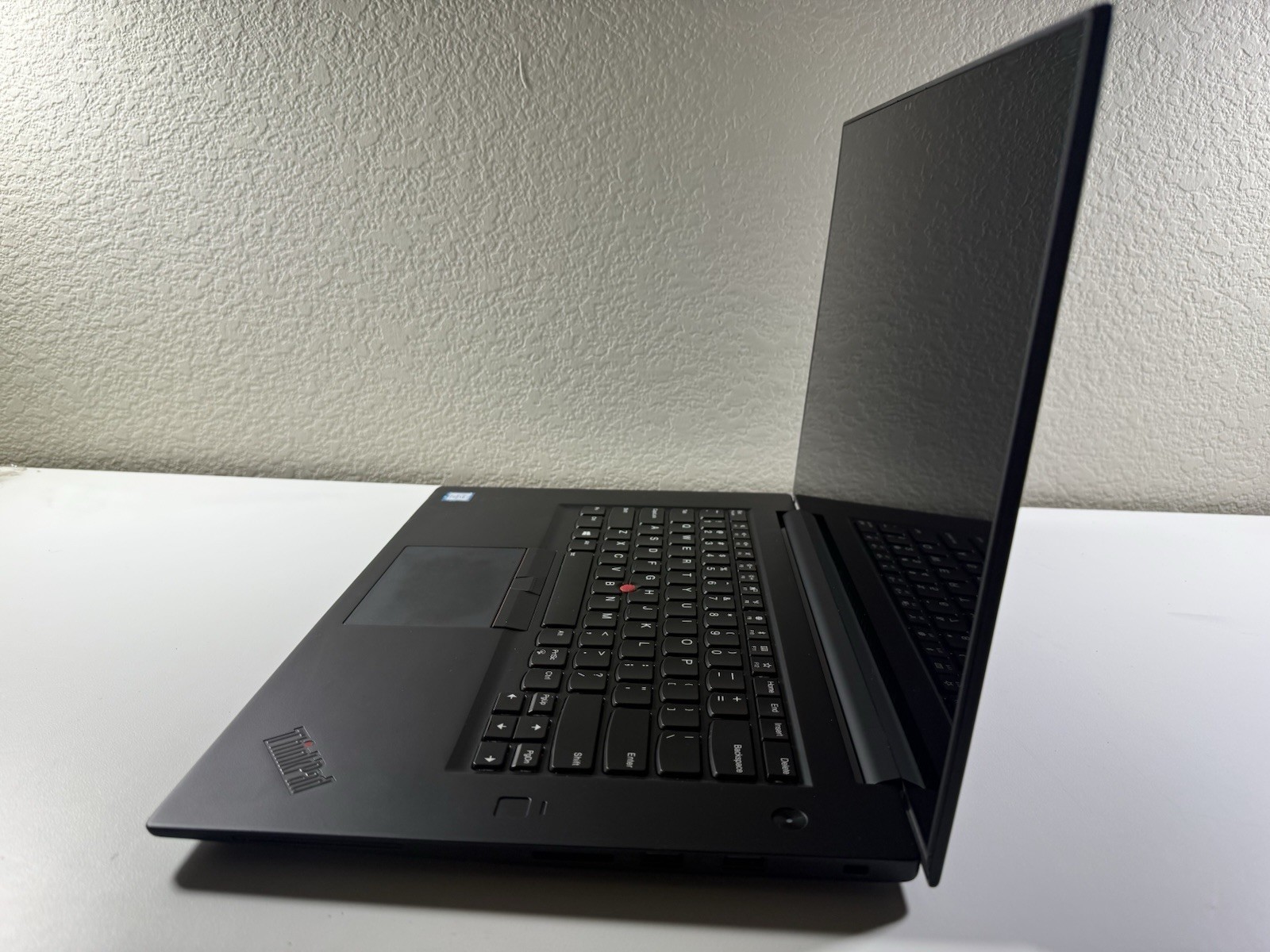 Lenovo ThinkPad P1 Gen 1 4K TOUCHI7-8850H 128GB 32GB W11P P1000 No Battery