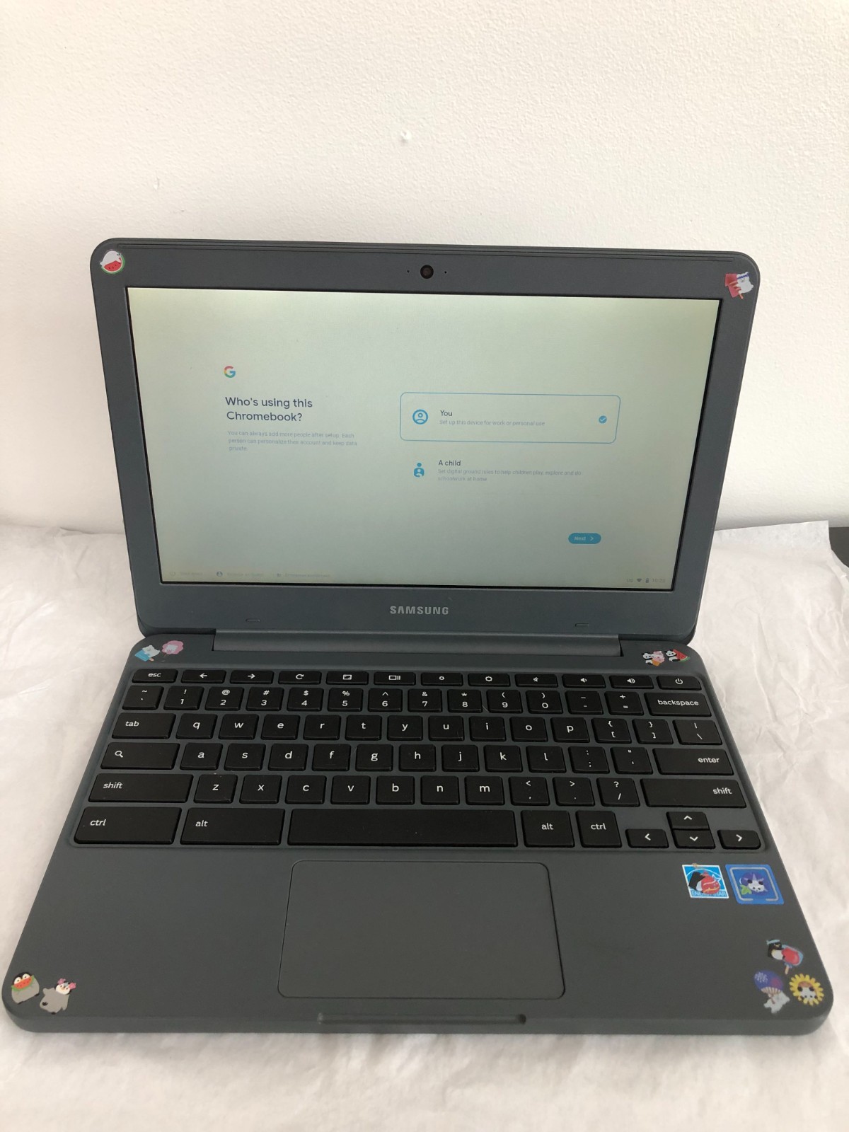 Samsung Chromebook 3 XE501C13-K01US 11.6″ 2GB RAM Charcoal + CHARGER