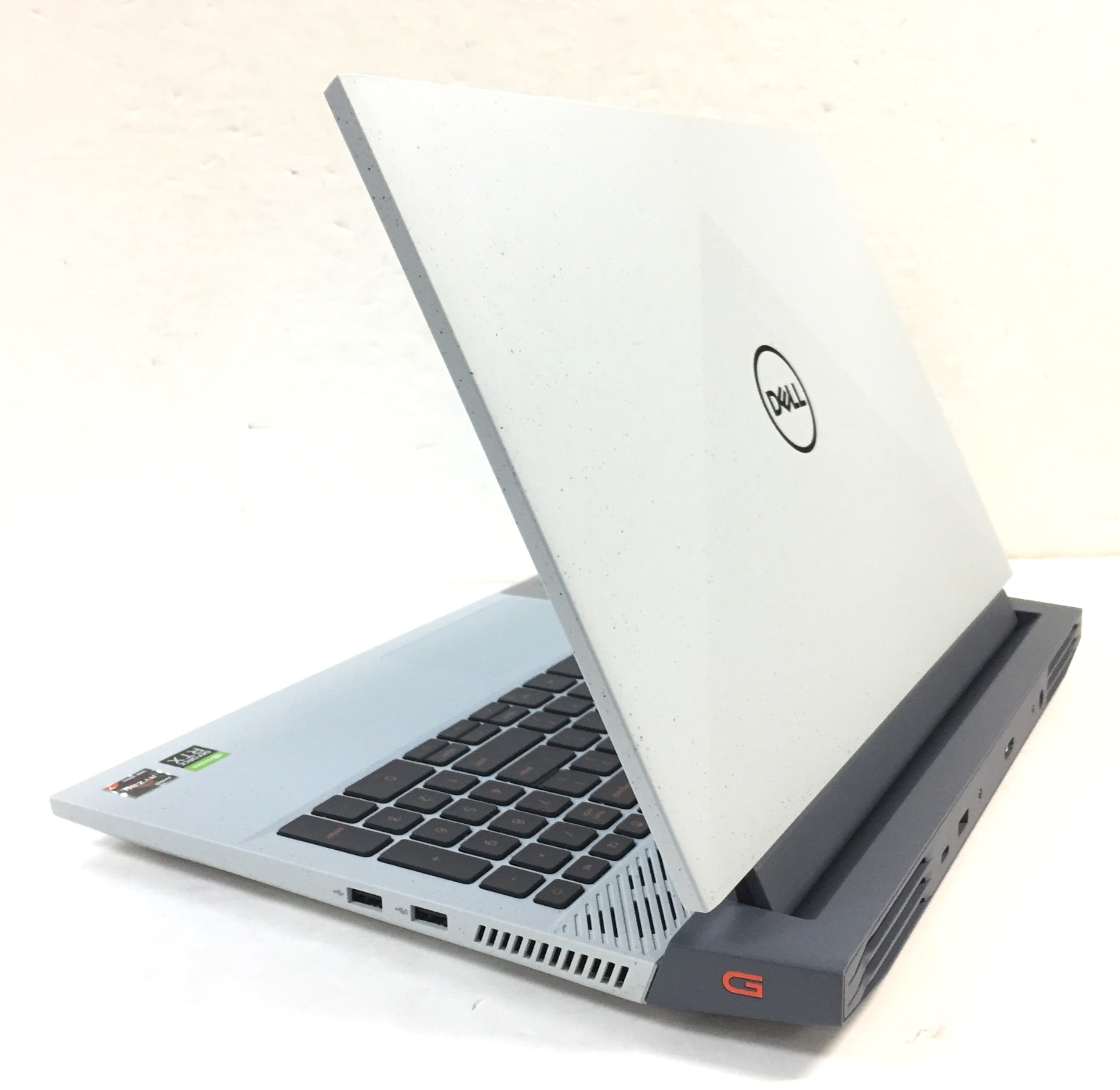 Dell G15 5515 15.6 FHD Gaming Laptop/Ryzen 7 5800H/8GB/512GB SSD/RTX 3050Ti/W11H