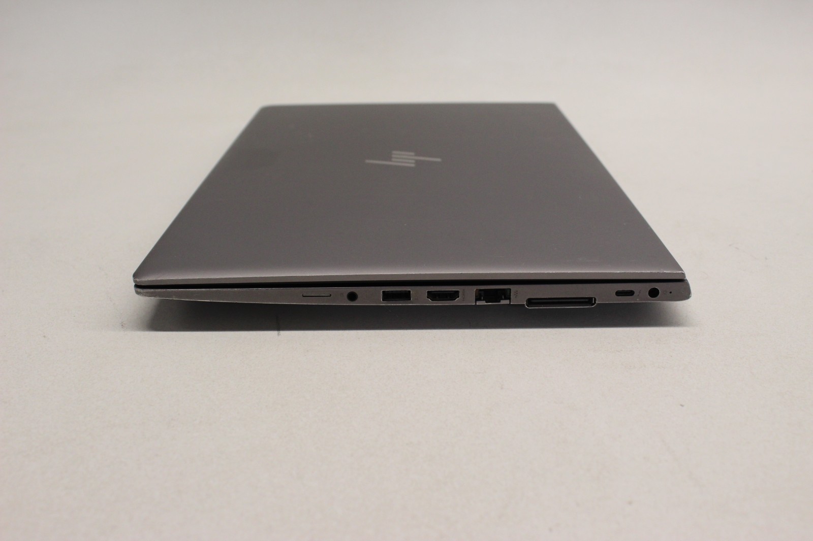 HP ZBook 15UG6 I7-8665U 256GB NvME 16GB DDR4 Win11Pro* See Desc