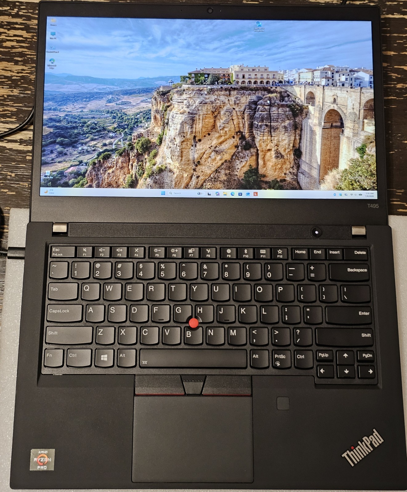 ThinkPad T495 Ryzen 7 Pro/ Radeon Vega Graphics 24GB RAM 512GB SSD WIN 11/Webcam