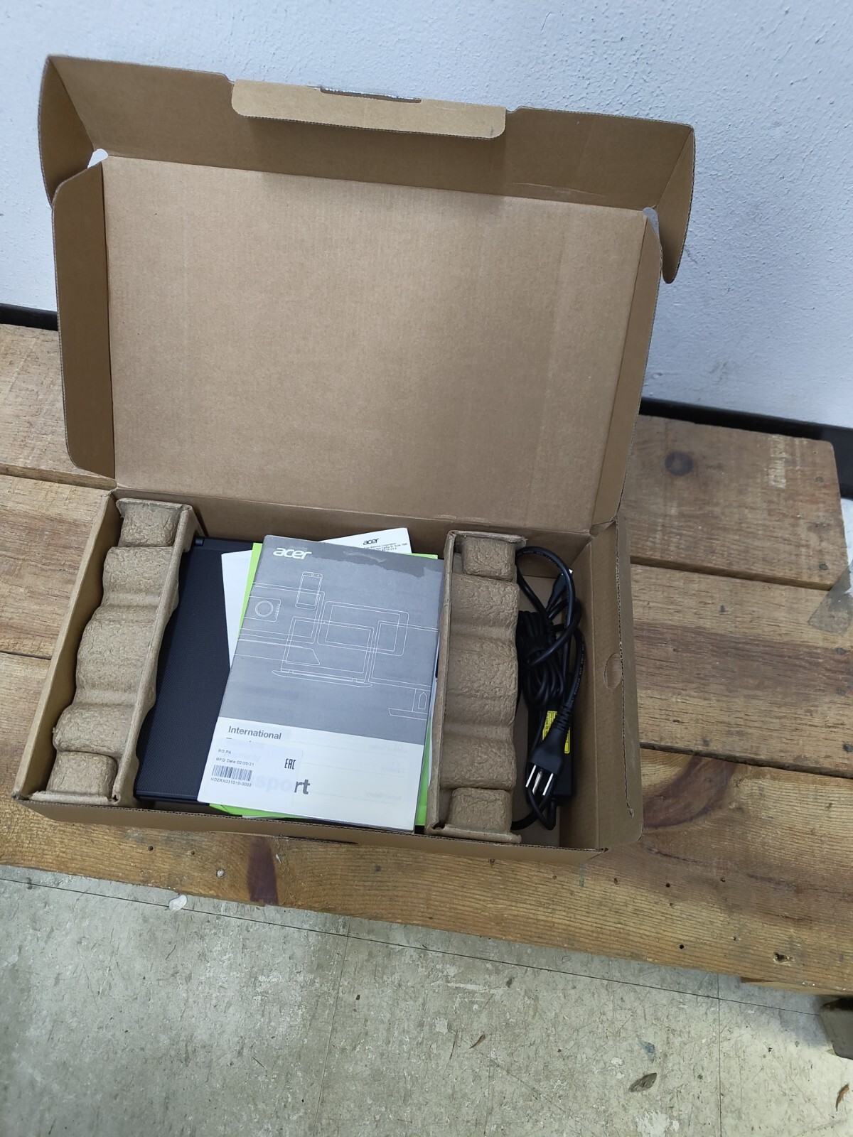Acer CB311-10H-42LY 11.6″ HD A4-9120C 1.6GHz AMD Radeon R4 Graphics 4GB RAM 64GB