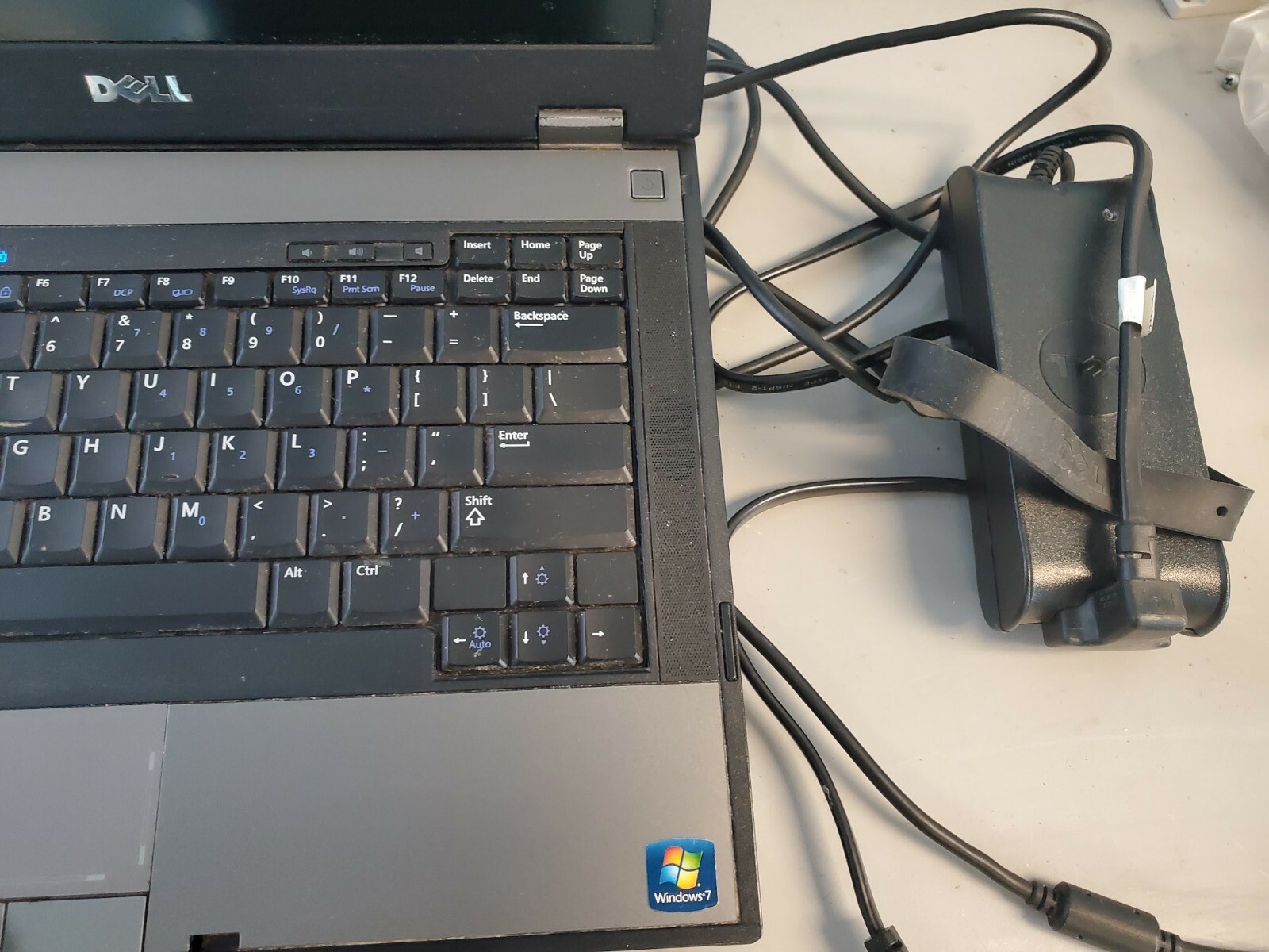 Dell Latitude E5410 Laptop with dock NON WORKING