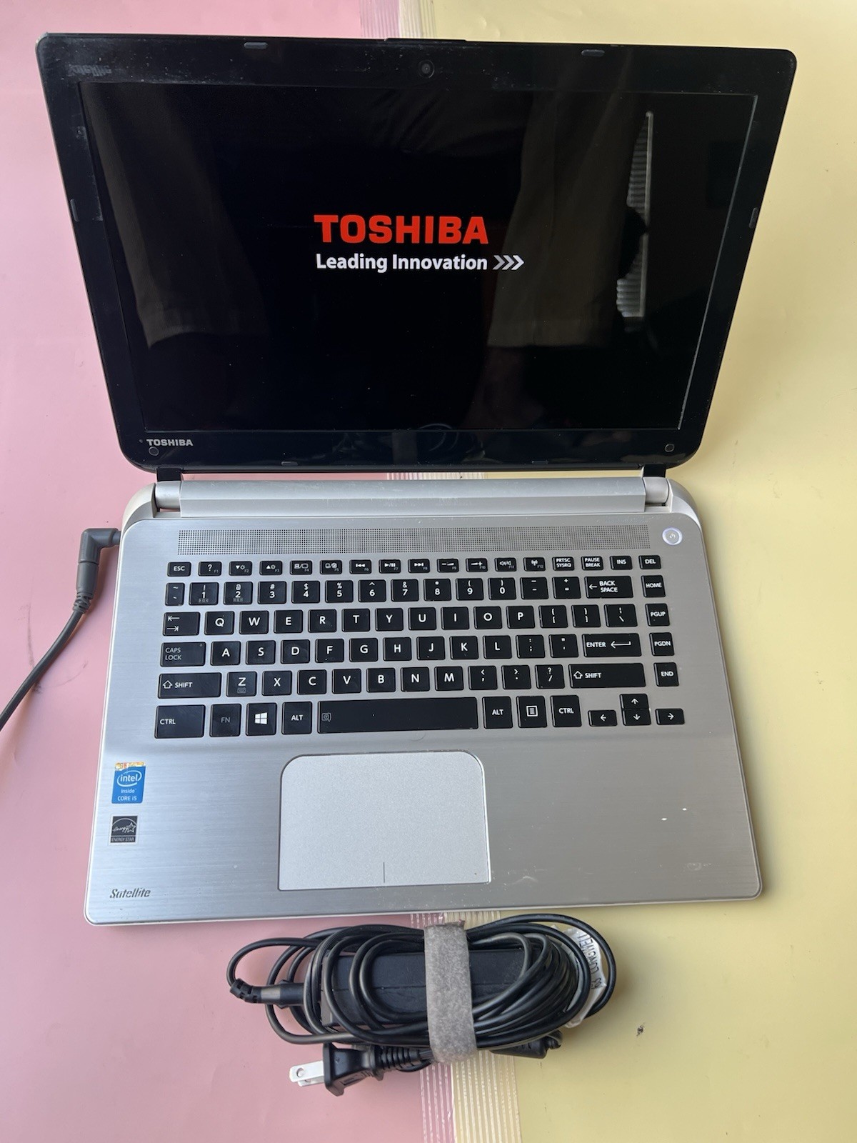 TOSHIBA SATELLITE E45-B4200 Core i5-4210U 6GB RAM 750GB HDMI BLUETOOTH 1920X1080