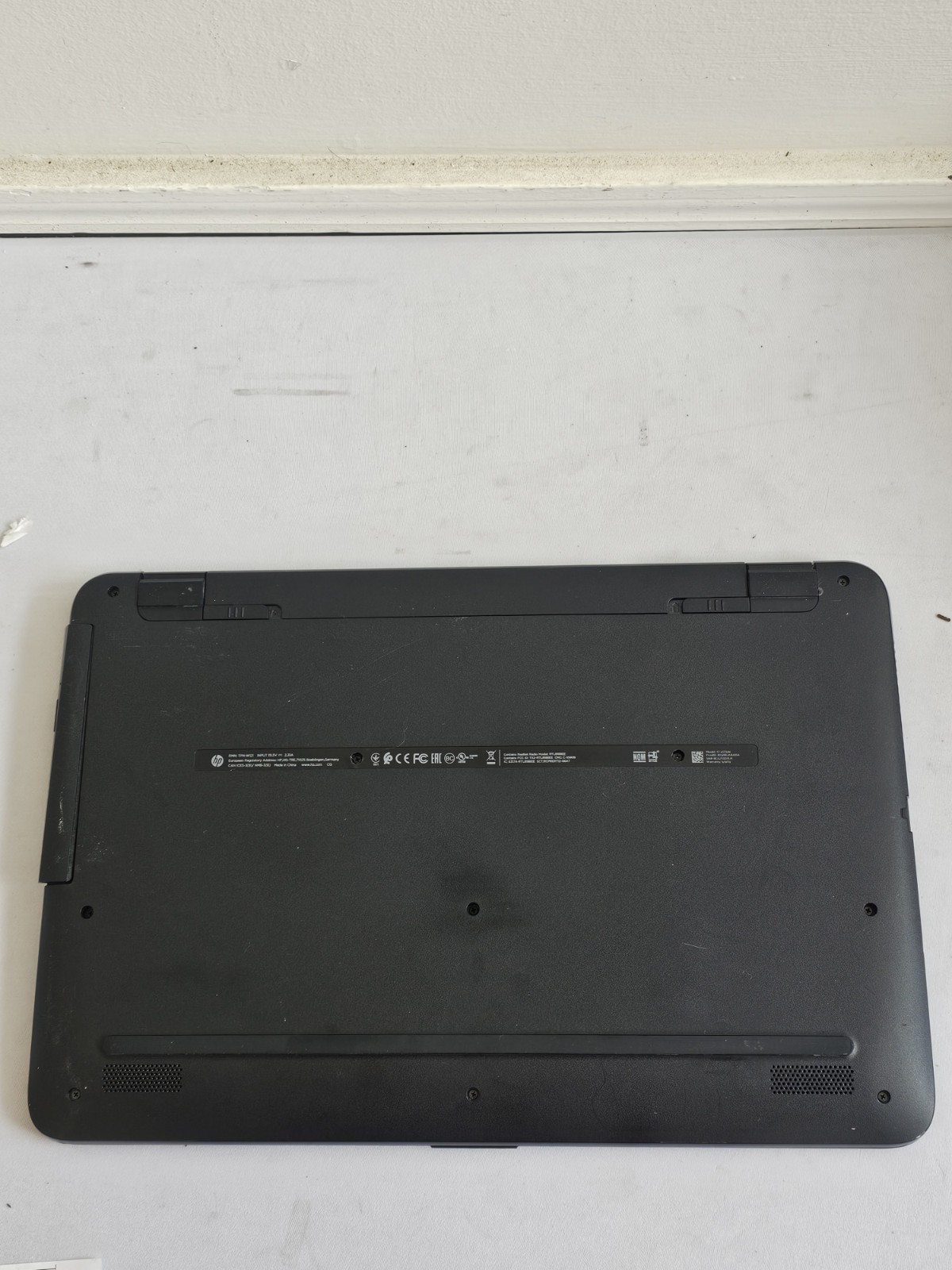 HP Notebook 17-x173dx Laptop – Intel i7 Gen 7 – 8GB RAM – 500GB BAD BATT Win 10