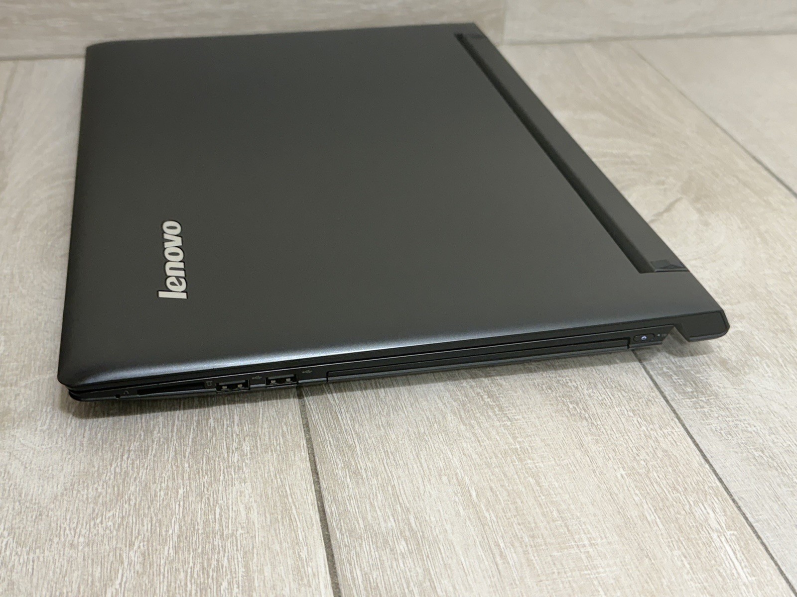 Lenovo Flex 2-15 15.5″ Touch Laptop Core i5-4030U 6GB RAM 500GB HDD Win-11