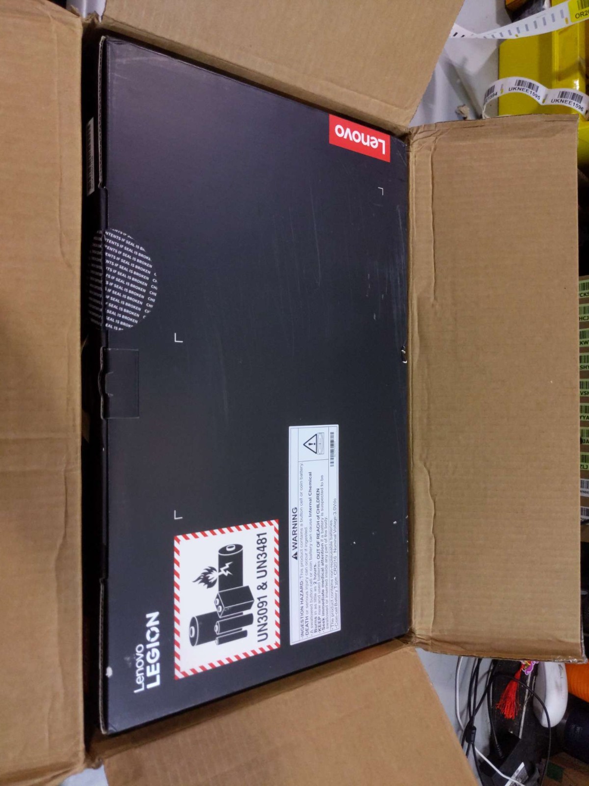Lenovo Legion Pro 7i Gen 10 16″ Gaming Laptop,Ultra 9,RTX 5080,32GB RAM,1TB SSD