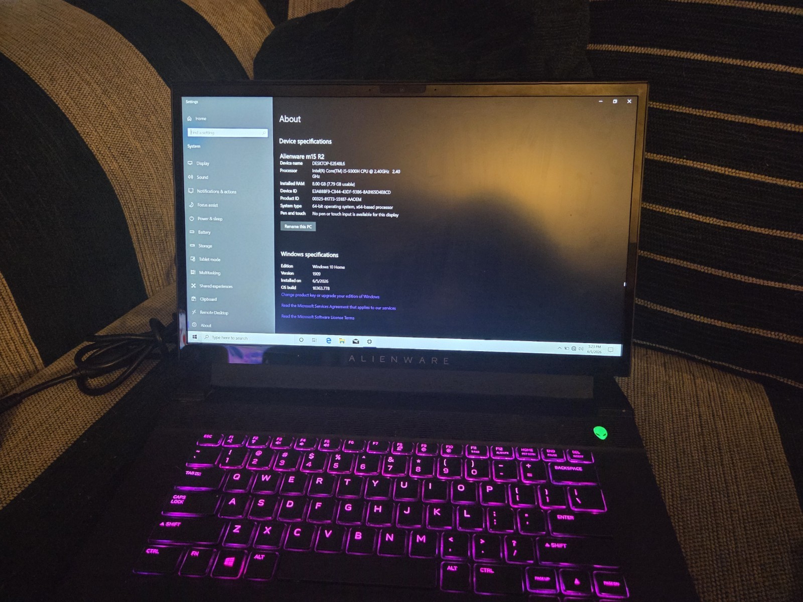 ALIENWARE M15 R2 | I5-9300H | 8GB RAM | 256gb SSD