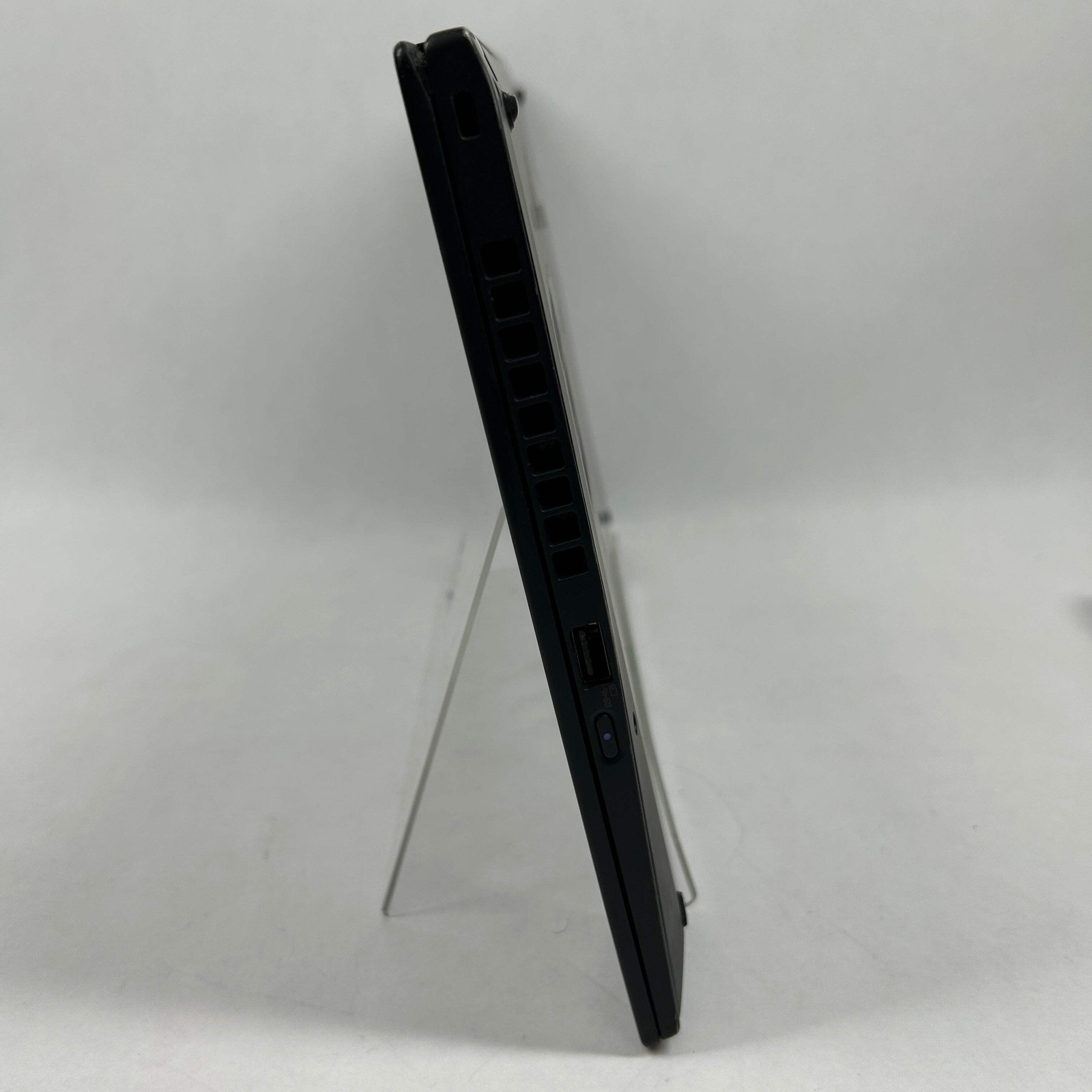 Lenovo ThinkPad X1 Carbon Gen 8 13.3″ i5-10310U 2.2GHz 8GB RAM 256GB SSD