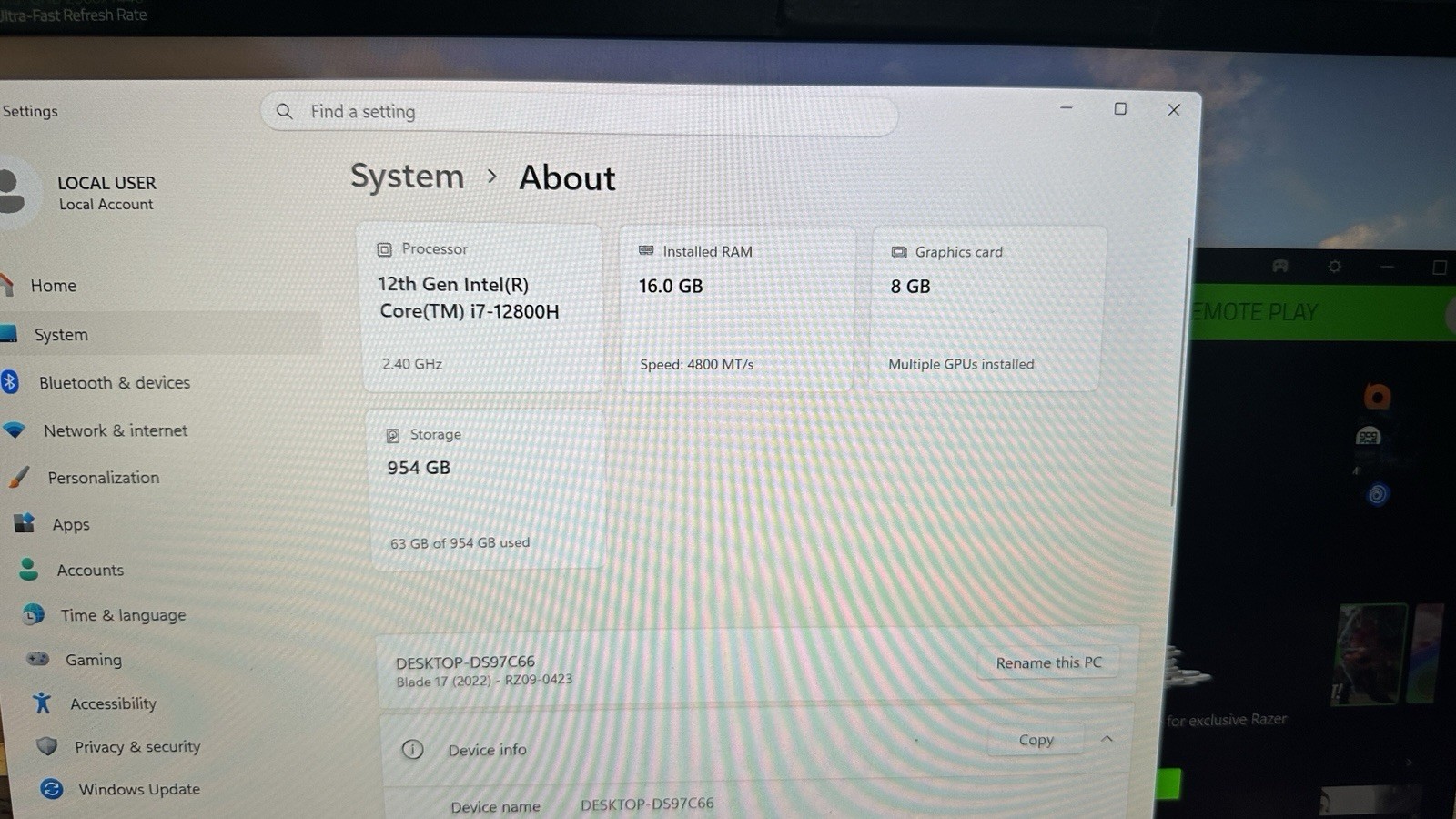 Razer Blade 17 2022 17.1 QHD 240Hz i7-12800H 16GB 1TB RTX 3070 Ti