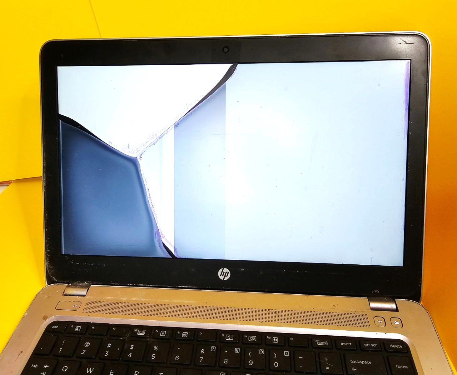 ⚡POWERS ON BUT CRACKED LCD⚡HP PROBOOK 440 G4 14″ WINDOWS INTEL CORE HD LAPTOP PC
