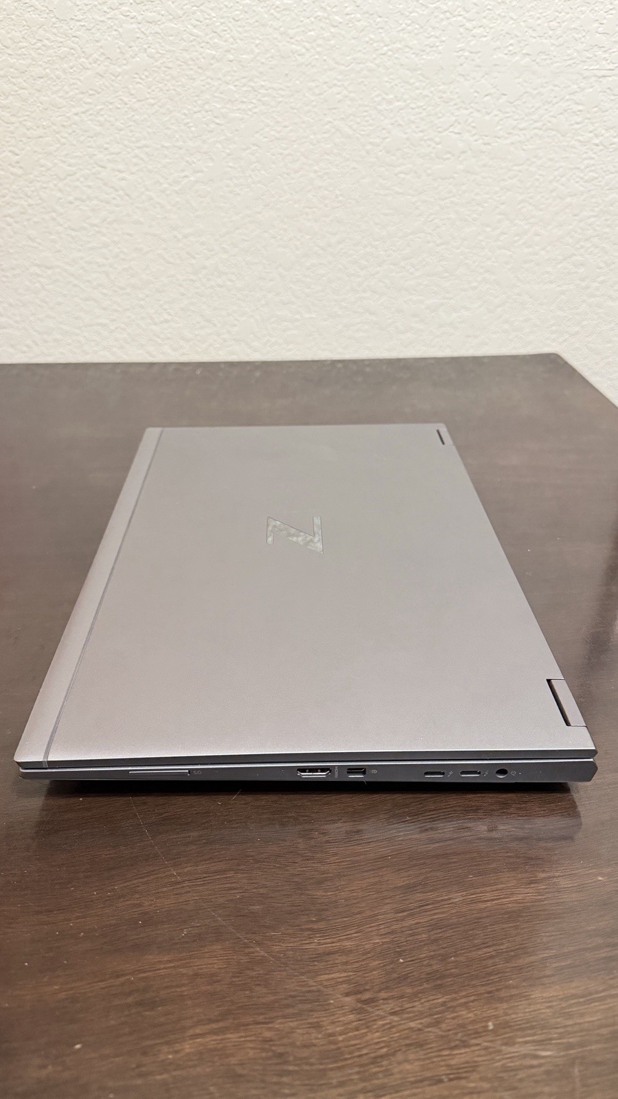 HP Zbook Fury 15 G7 15.6″ 1080p i7-10850H 16GB Ram 700GB SSD NVIDIA T2000 Max-Q