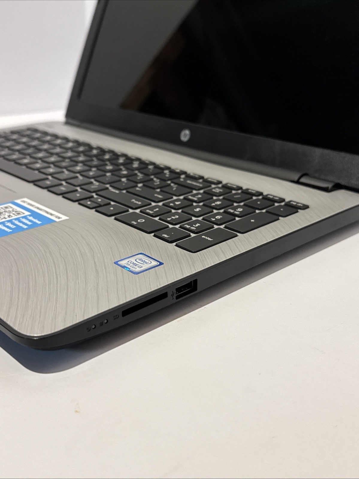 HP 15-bs031wm 6UY82UA#ABA 15.6″ Laptop/Intel i3-7100U PARTS ONLY – NO RAM NO HD