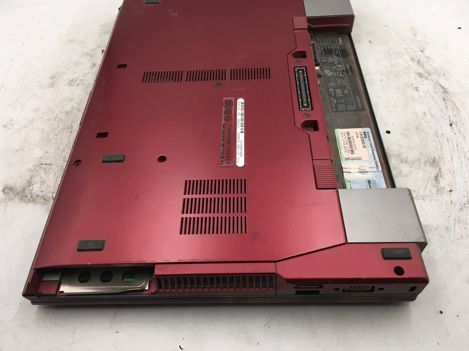 DELL LATITUDE E6400 – BOOTS TO BIOS – INTEL CORE 2 DUO P8600 – 2GB RAM – READ-BB