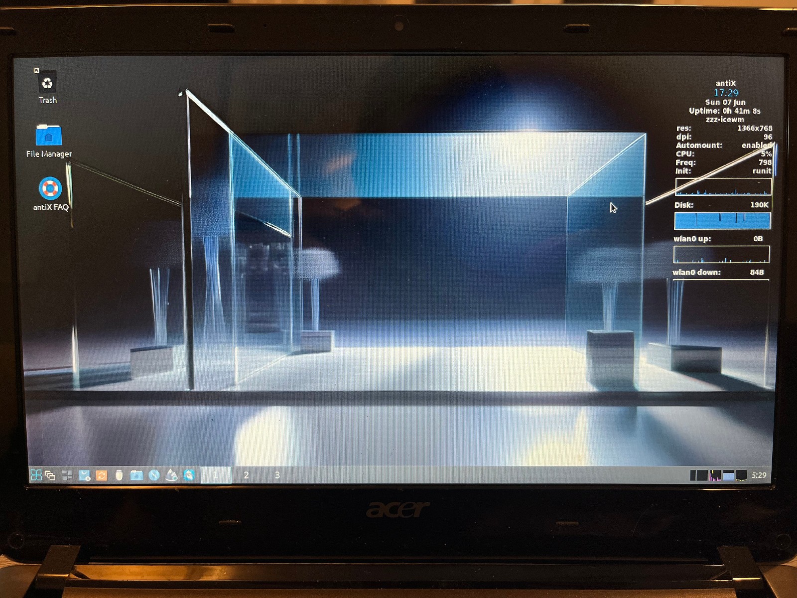 Acer Aspire One 722 AMD C60 CPU 4GB DDR3 RAM 320GB HDD antiX Linux