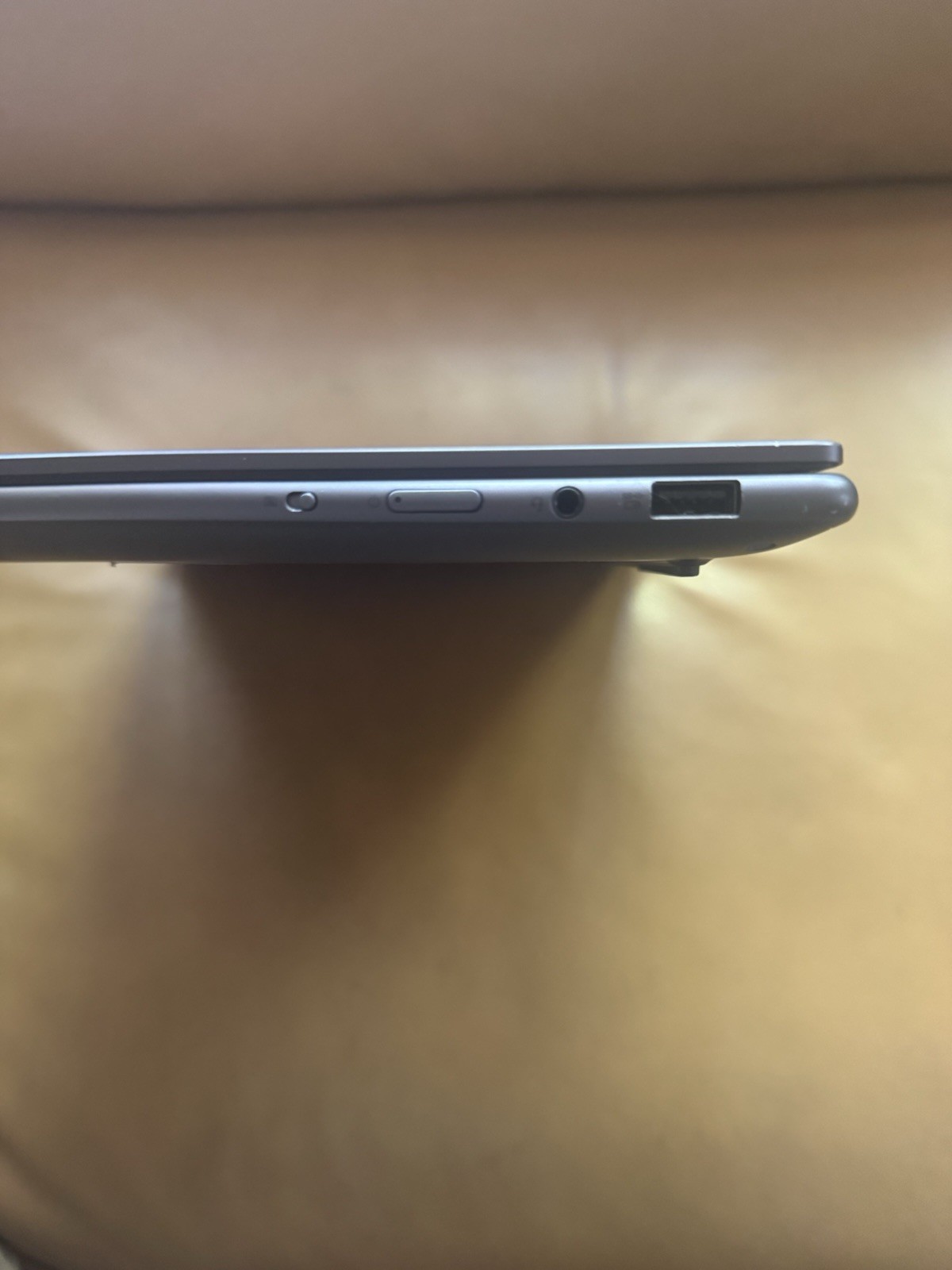 Lenovo Slim Pro 7 14″ Laptop R7 7735HS/16GB/RTX 3050 6G/SSD512GB/2.5K/Touch/90Hz