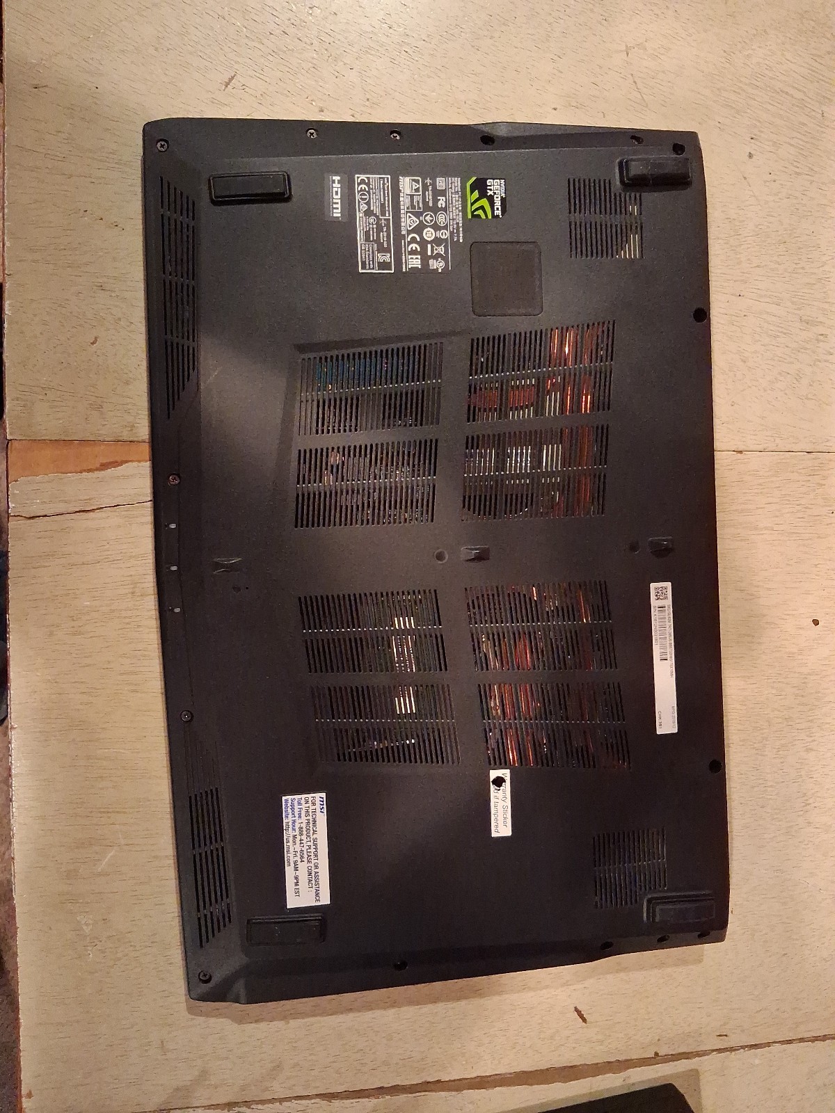 MSI GL62M 7RD-265 Intel Core i5-7300 8GB RAM GTX 1050ti