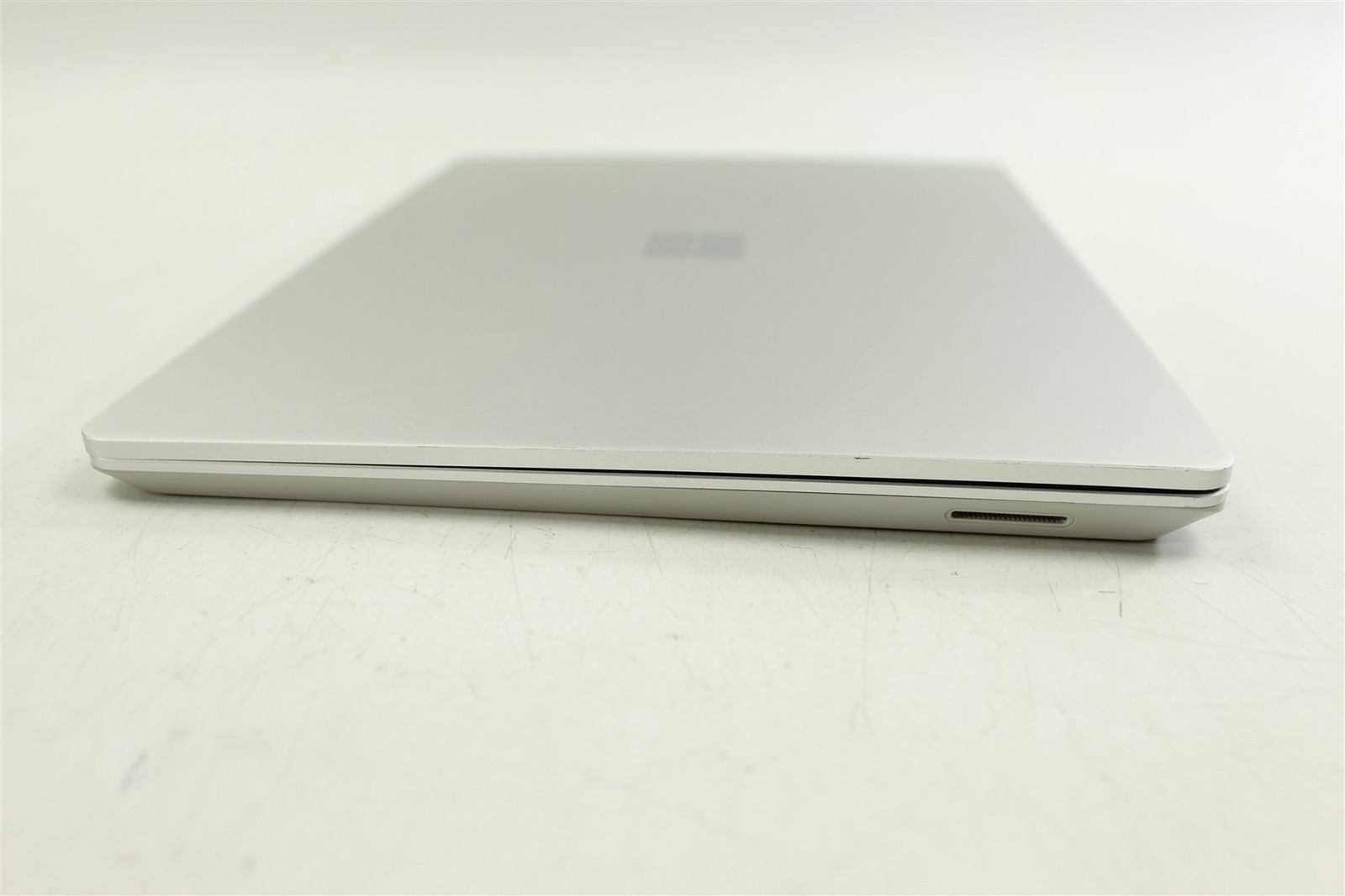 Microsoft Surface Laptop Go 2 2013 12.4″ i5-1135G7 256GB SSD 16GB RAM W11H