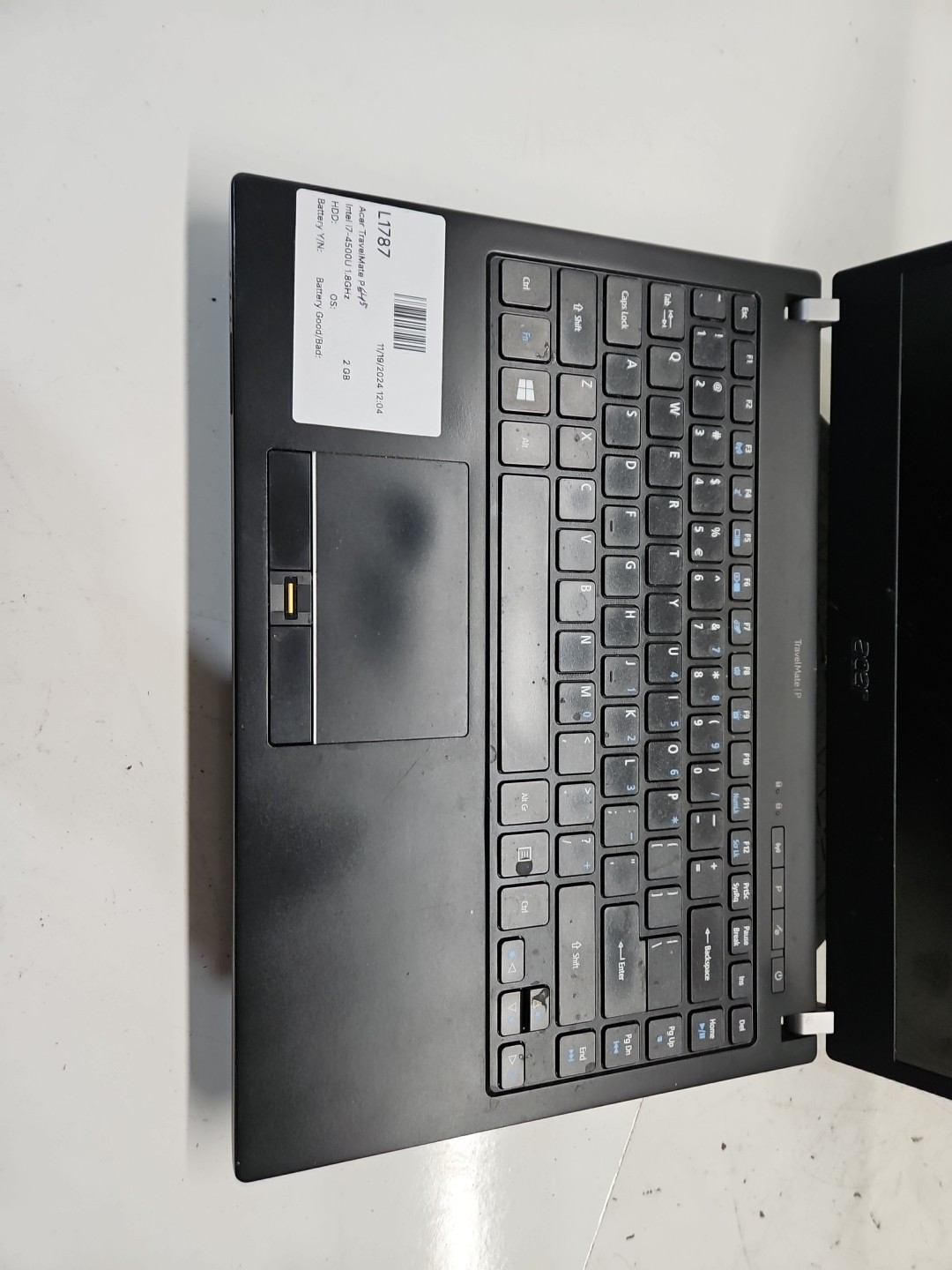 Acer TravelMate P645 V4da2 Intel i7-4500U 1.8GHz 2 GB NO HDD No Batt READ