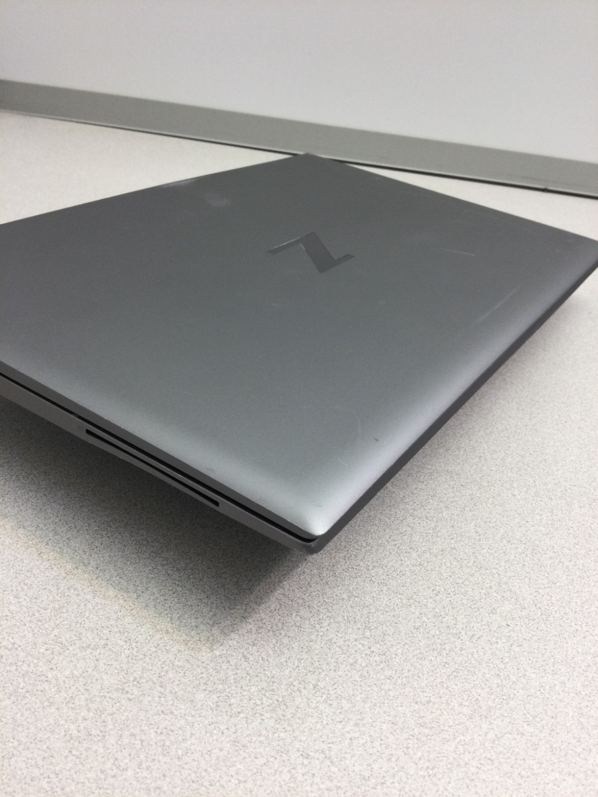 HP Zbook Firefly 14 G8/ Core i5-1145G7/ 2.60GHz /8GB RAM/ NO SSD***No OS