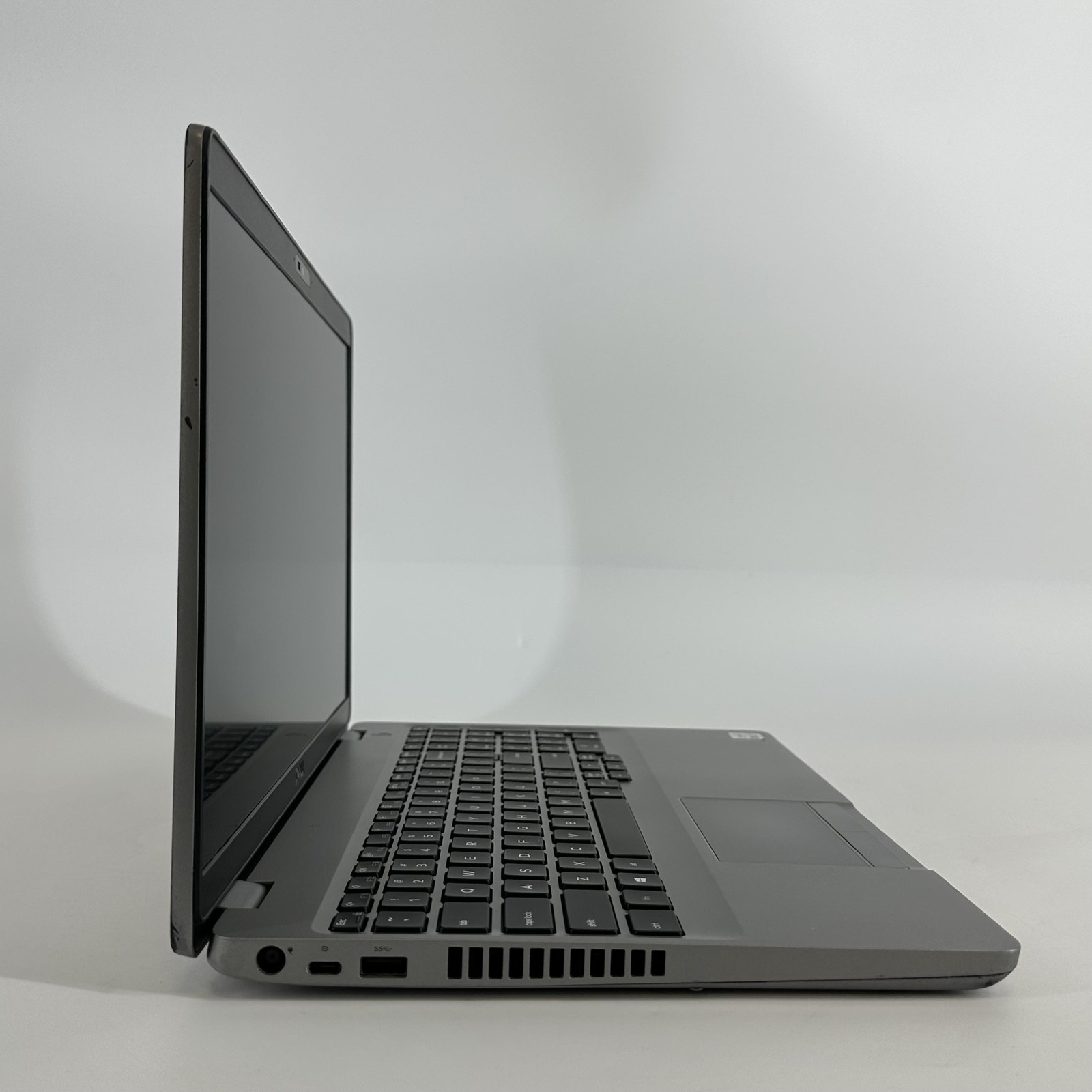 Dell Latitude 5510 15.6 Gray FHD i7-10610U 1.80GHz 8GB 256GB SSD Good