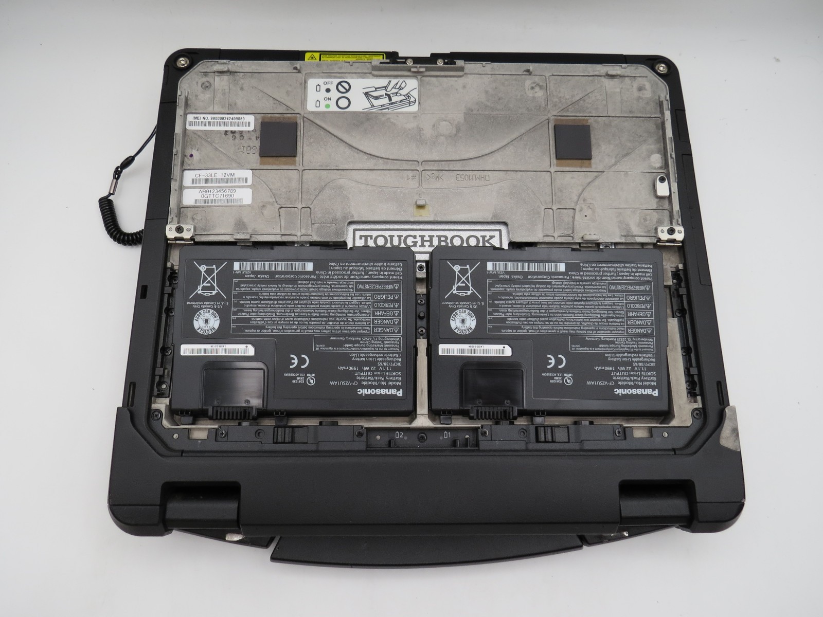 Panasonic CF-33 Toughbook i7-7600U@2.8 | 16/256GB SSD | 12″ Touch | No OS/AC