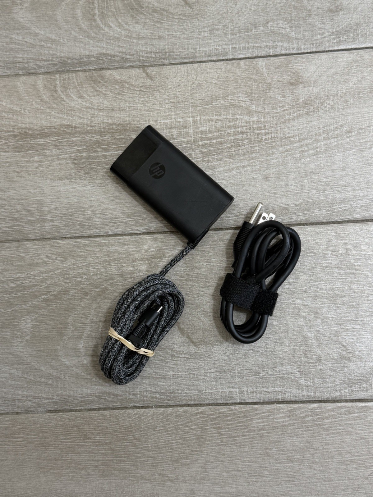 HP Envy x360 2-in-1 16-ad0013dx 16″ Touch Ryzen 5 8640HS 8GB RAM 512GB SSD