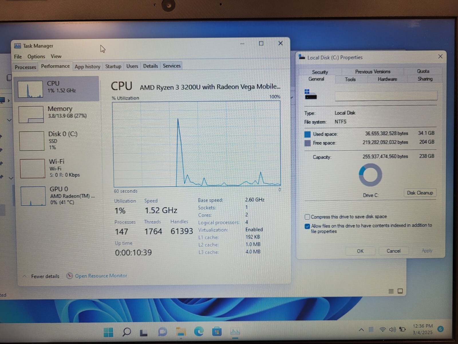 HP Laptop 15z-db100 Ryzen3 3200U 2.6GHz 16gb ram 256gb SSD charger CND9301Q30