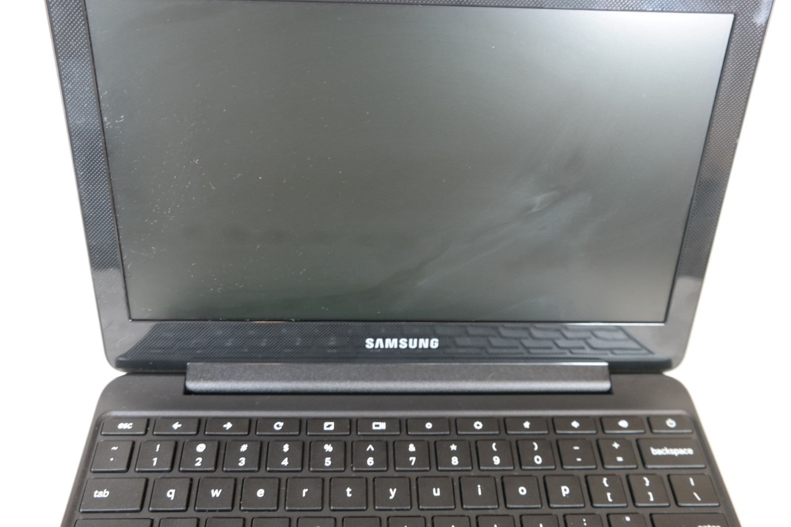Samsung Chromebook 3 11.6″ Intel Celeron N 2.48 – 2GB RAM– 16GB SSD– Bad Battery