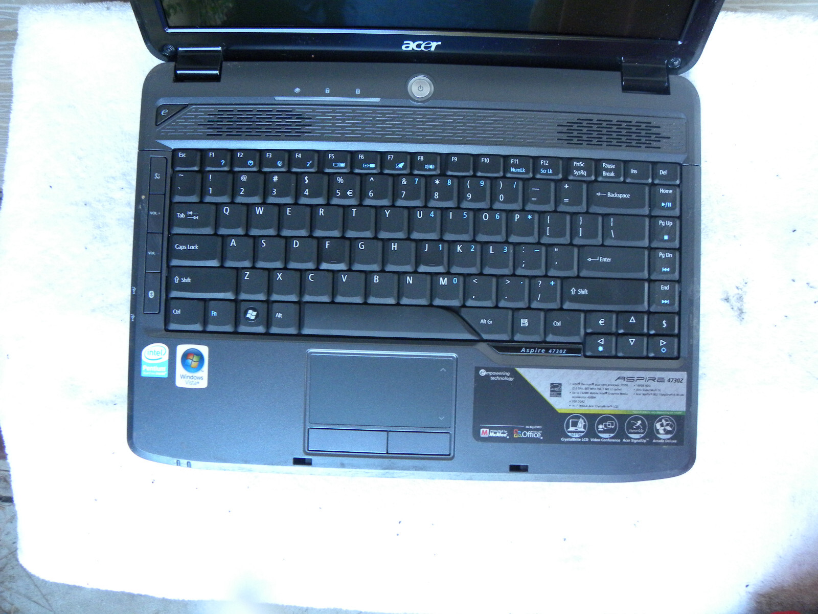 Acer Aspire 4730z 14.1″ Laptop Intel Pentium Dual Core T3400 2.16Ghz 2GB