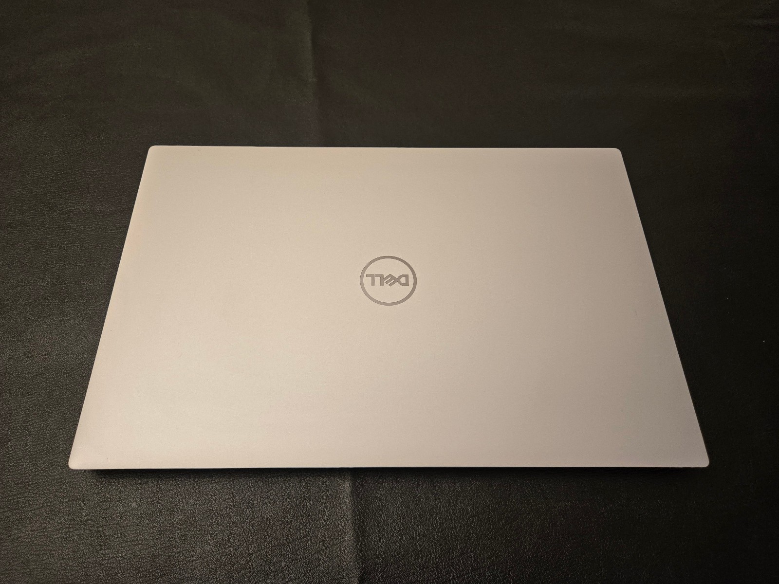 Dell XPS 15 9500 – 4K : i7-10875H (8c/16th) : 32gb RAM : 1TB SSD : GTX 1650ti