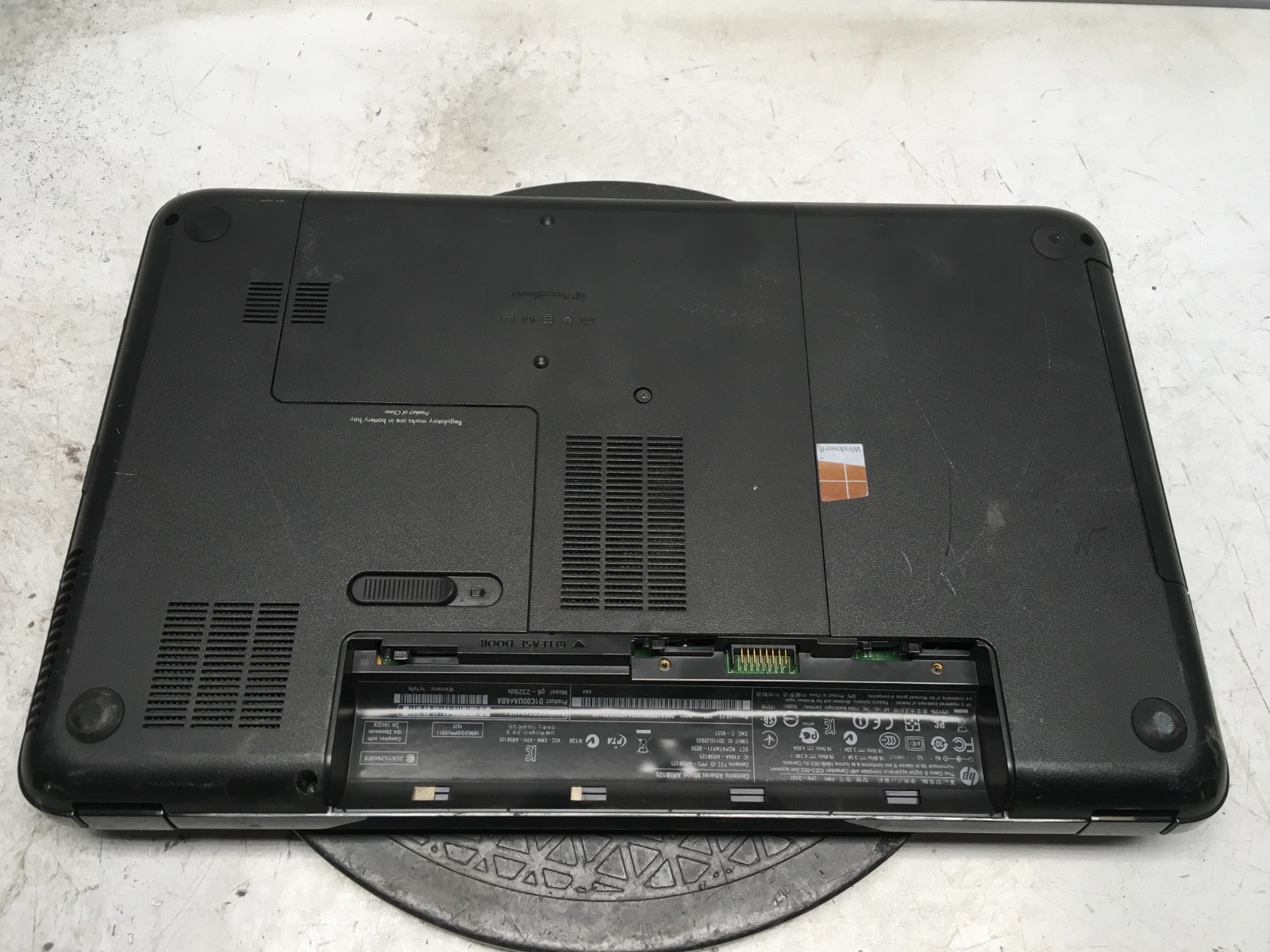 HP Pavilion G6-2320DX AMD A6-4400M 2700MHz 4 GB NO HDD