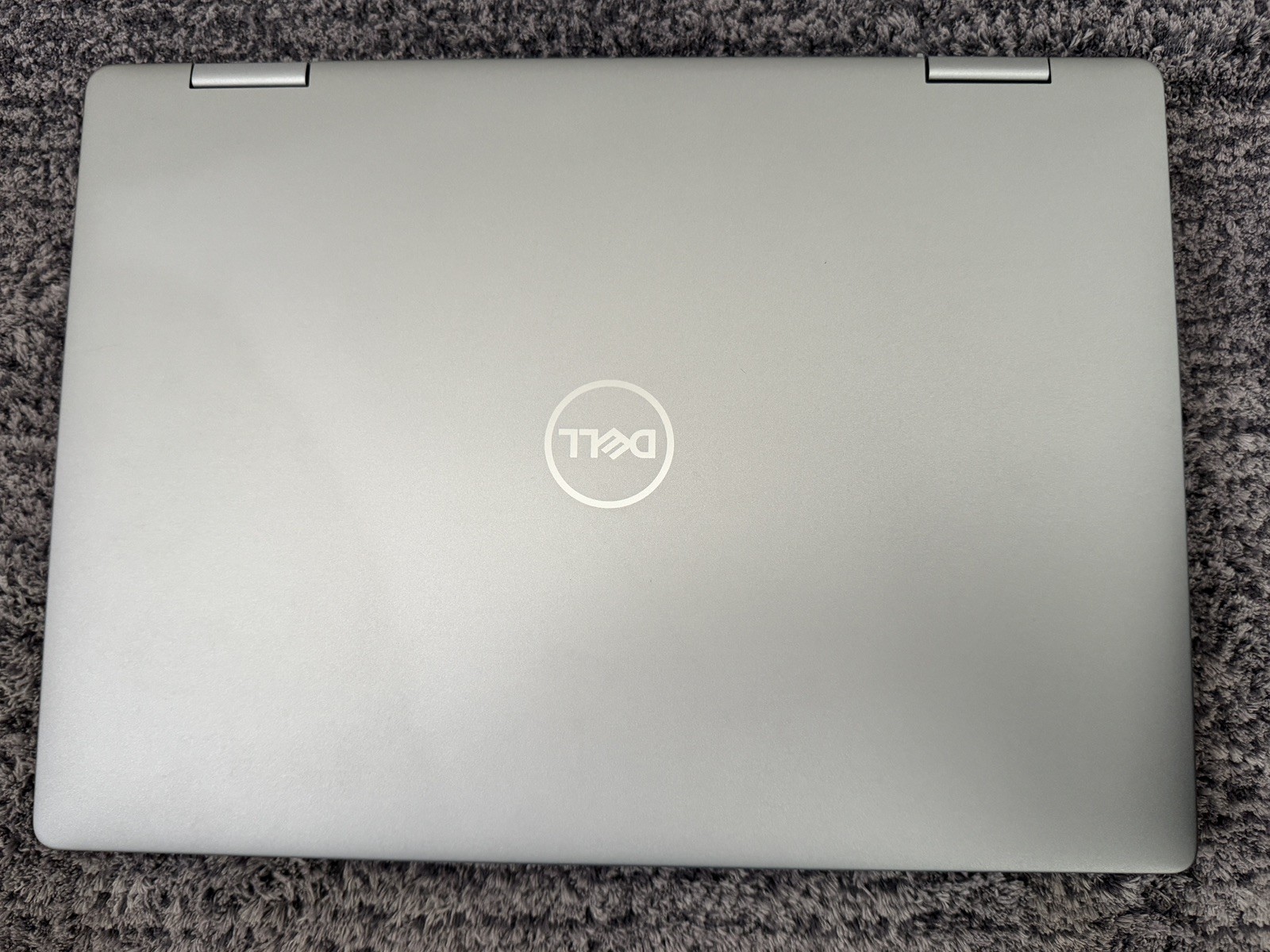 Dell Inspiron 7440 14″ 2-in-1 Touchscreen Core 5-120U 16GB RM 512 SSD