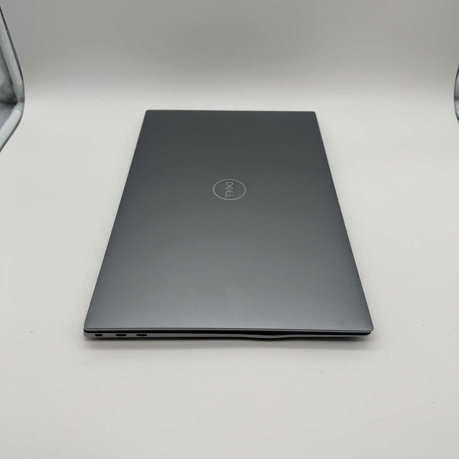 Dell Precision 5560 15.6″ FHD+ | i7-11800H 2.30GHz | Quadro T1200 | No RAM/SSD
